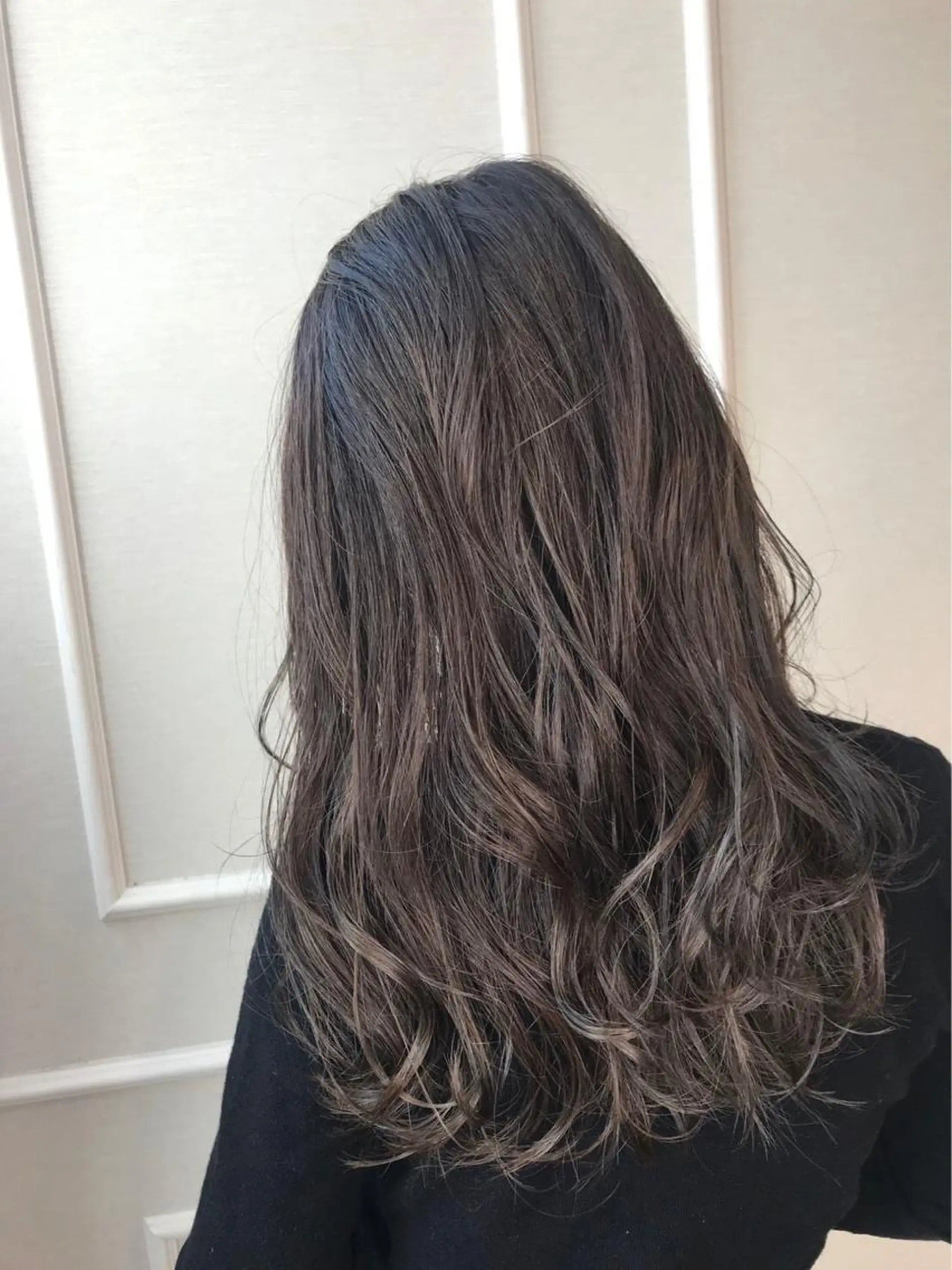 セミロング ハイライト 小濱 ありすのヘアスタイル