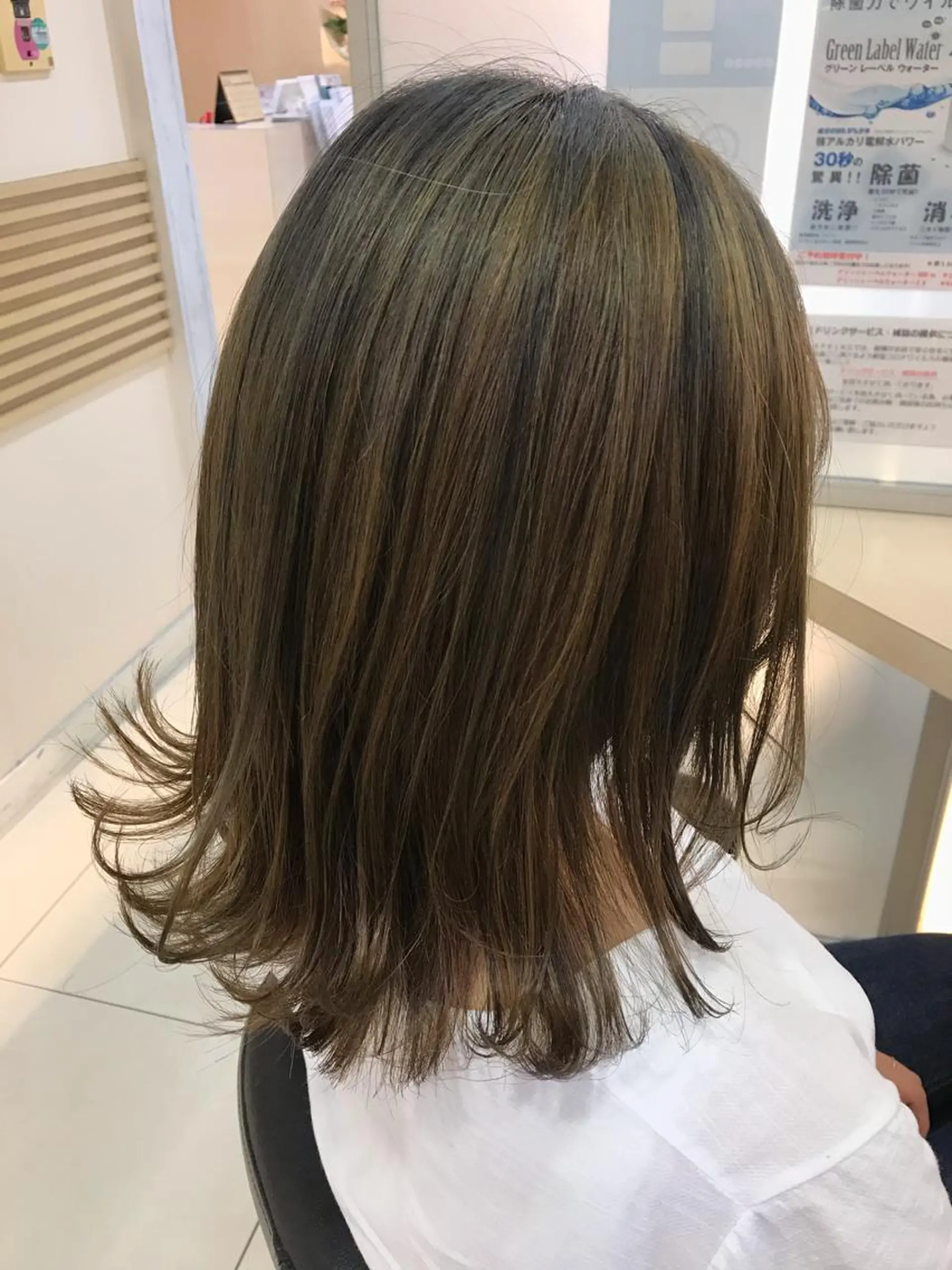 ミディアム カラー riho/ブリーチ/ デザインカラー/辻堂のヘアスタイル