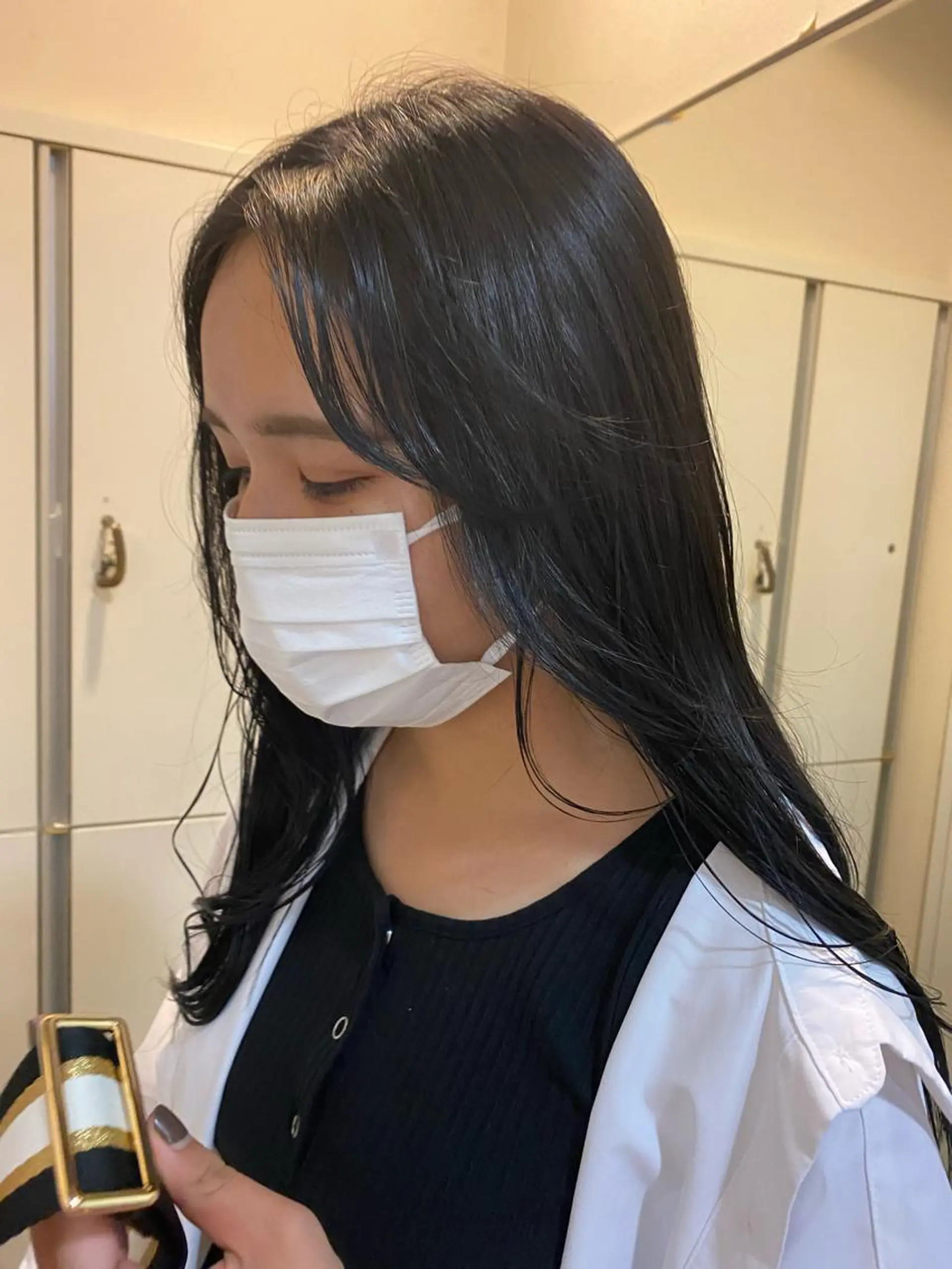 ロング カラー 黒髪 ブルーカラー ブルーブラック ブリーチカラー/ベー ジュ/Hono🦖のヘアスタイル