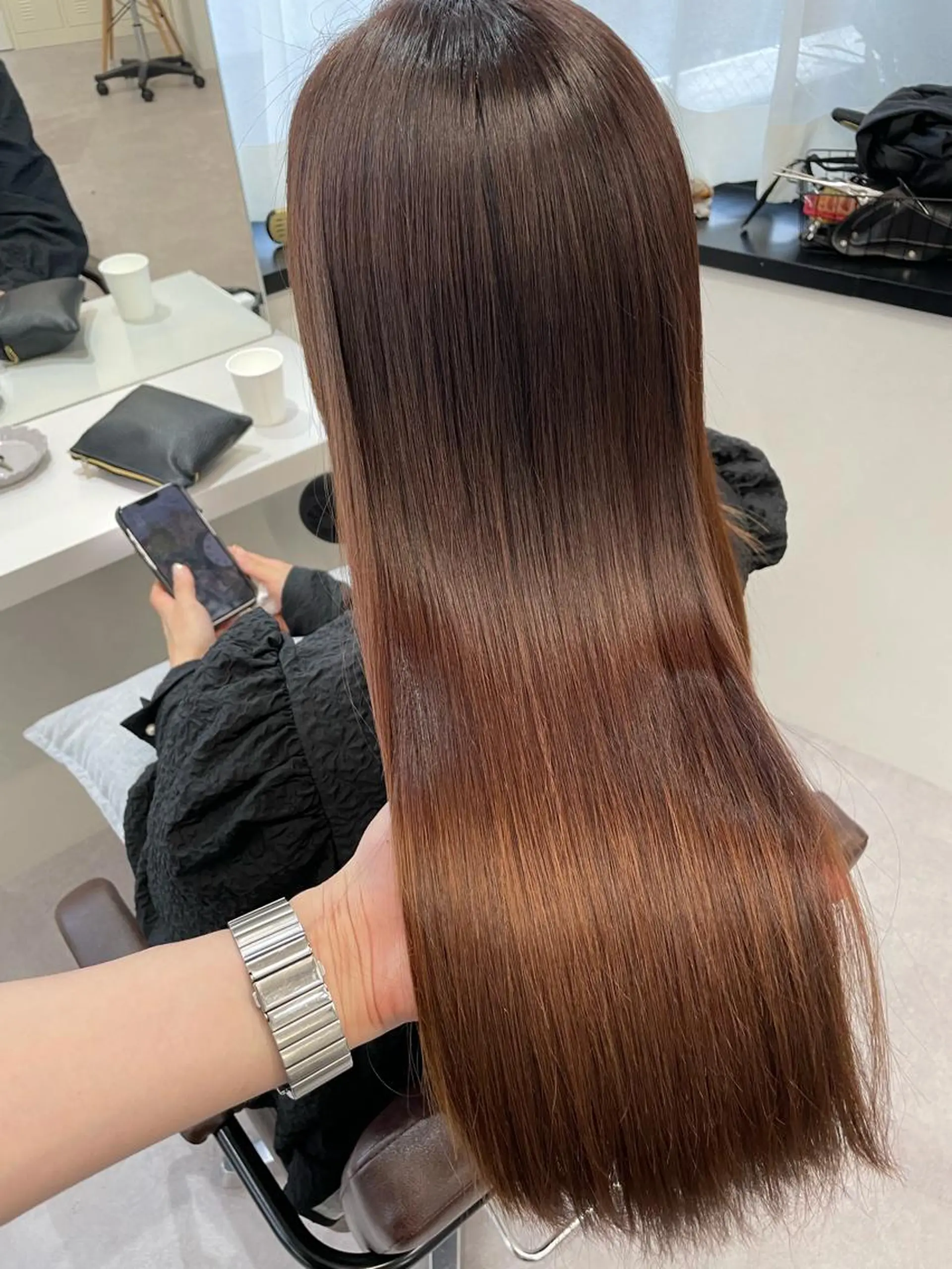 ロング 髪質改善、縮毛矯正 酸性縮毛矯正のヘアスタイル