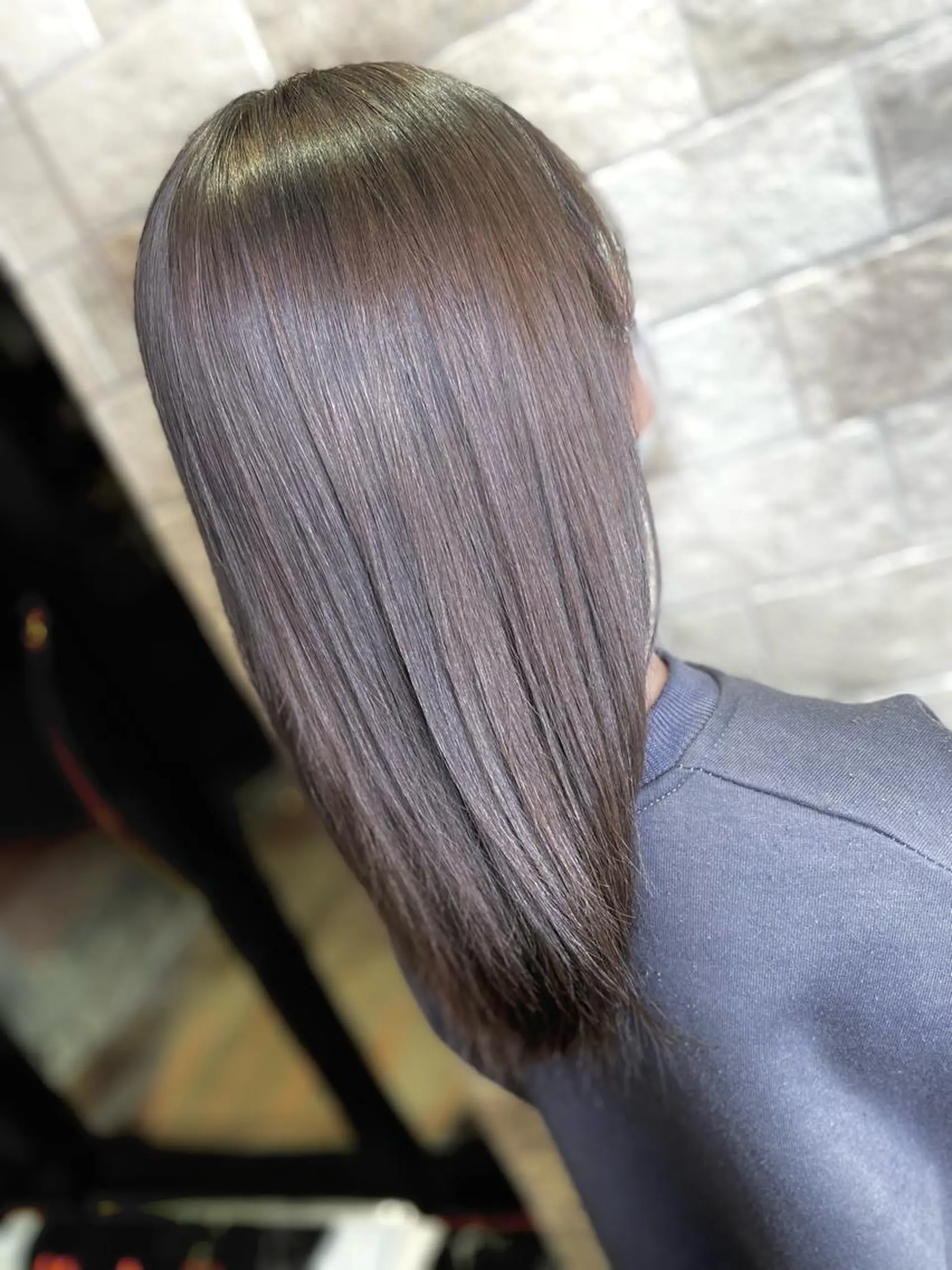 セミロング カラー グレージュ 鈴木 颯介のヘアスタイル