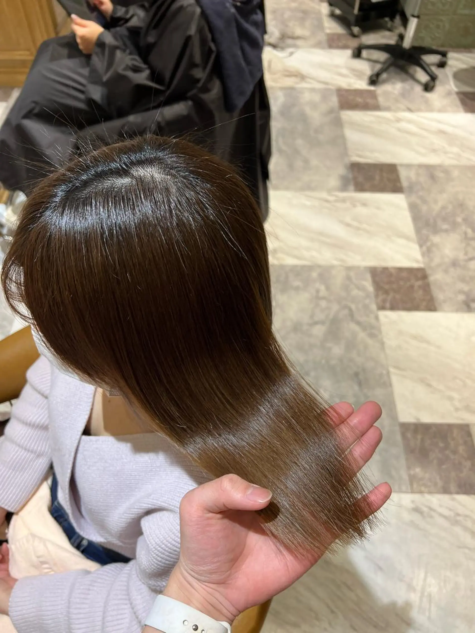 ミディアム カラー レイヤーカット/ 顔周り 五島巨幹のヘアスタイル