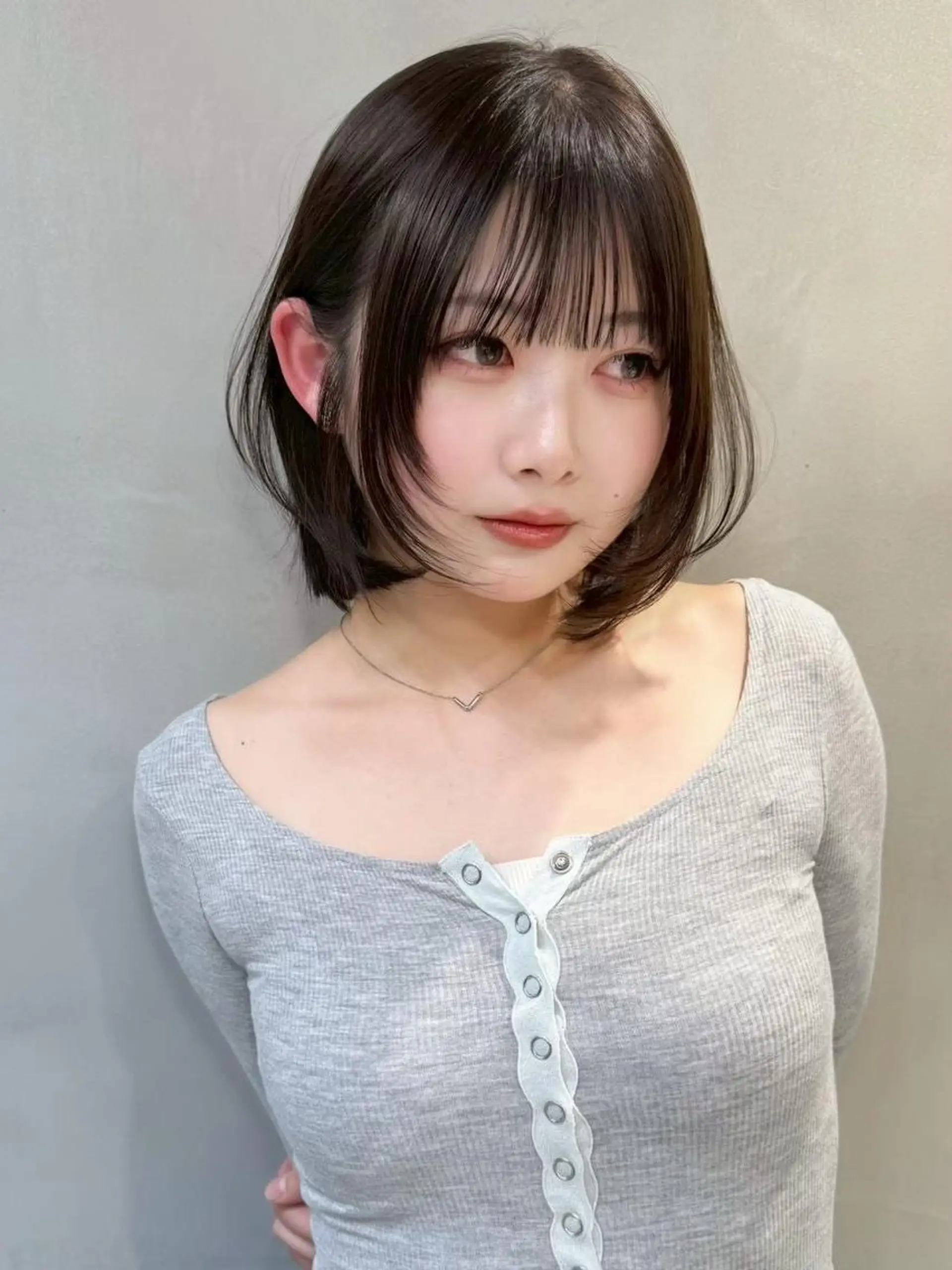 ショート 顔まわりレイヤー 髪質改善 レイヤーカット 似合わせカット 縮毛矯正 カット トリートメント GLROW IVY 大宮のヘアスタイル