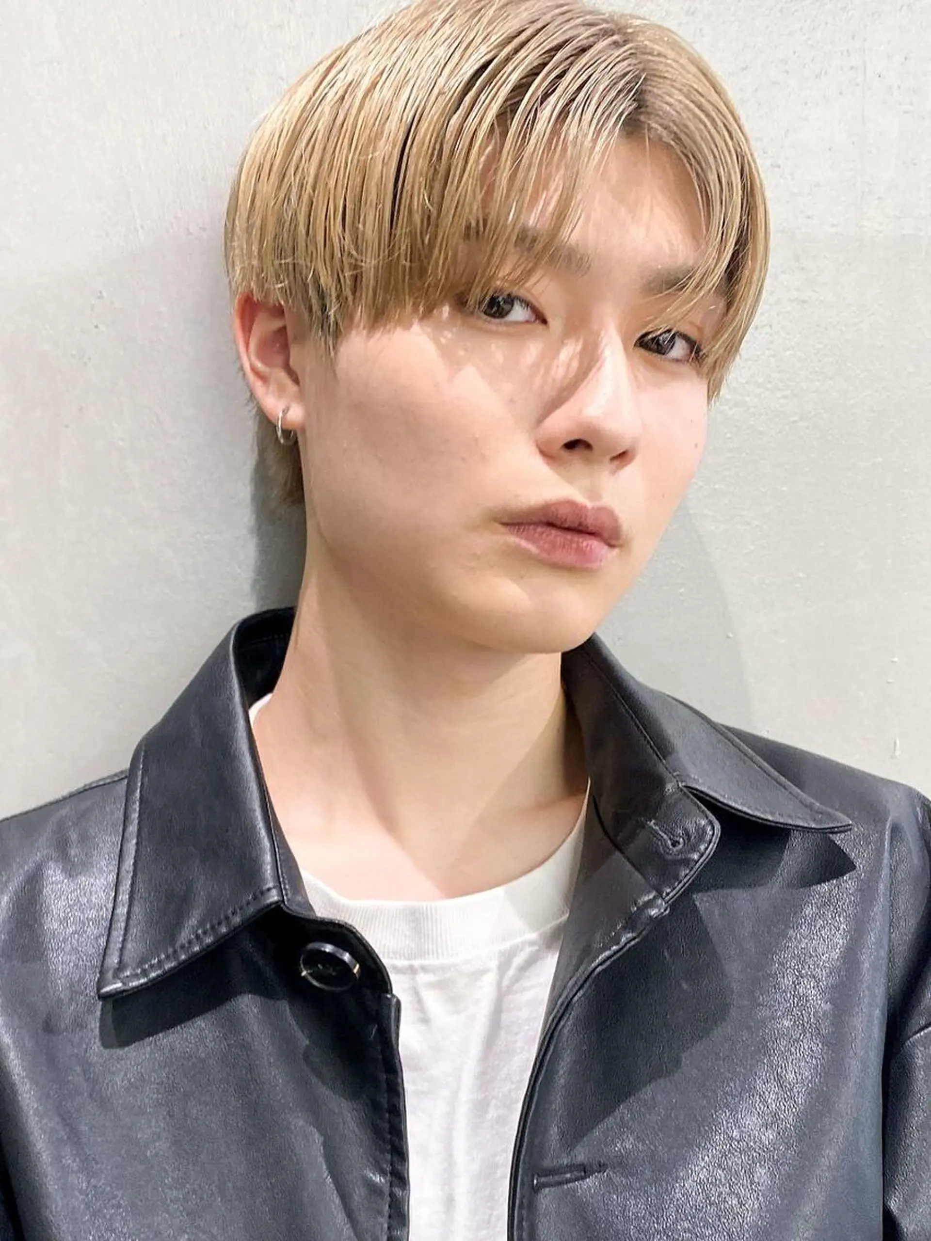 カラー メンズ センターパート メンズハイトーン メンズ韓国風 韓国マッシュ マッシュ 髪質改善/レイヤー/ 透明感カラー🩶結華のヘアスタイル