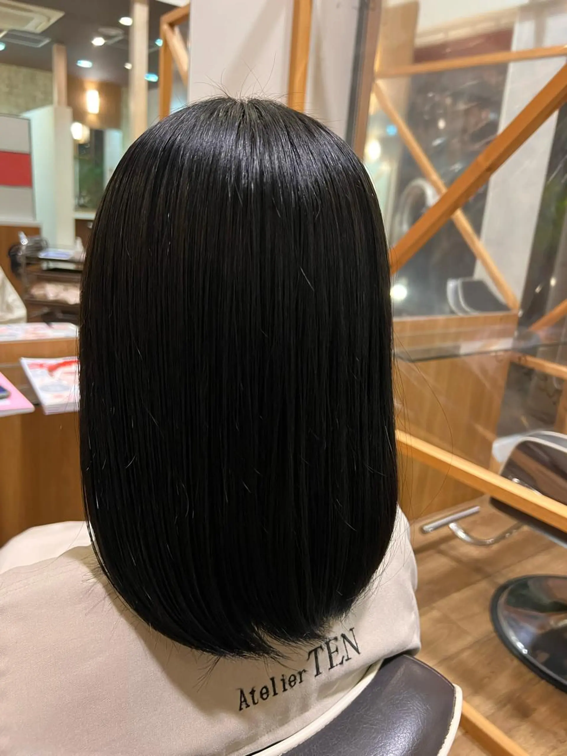 ミディアム カラー 黒髪 ブルーカラー ブルーブラック 🌻井上 マリー🌻のヘアスタイル