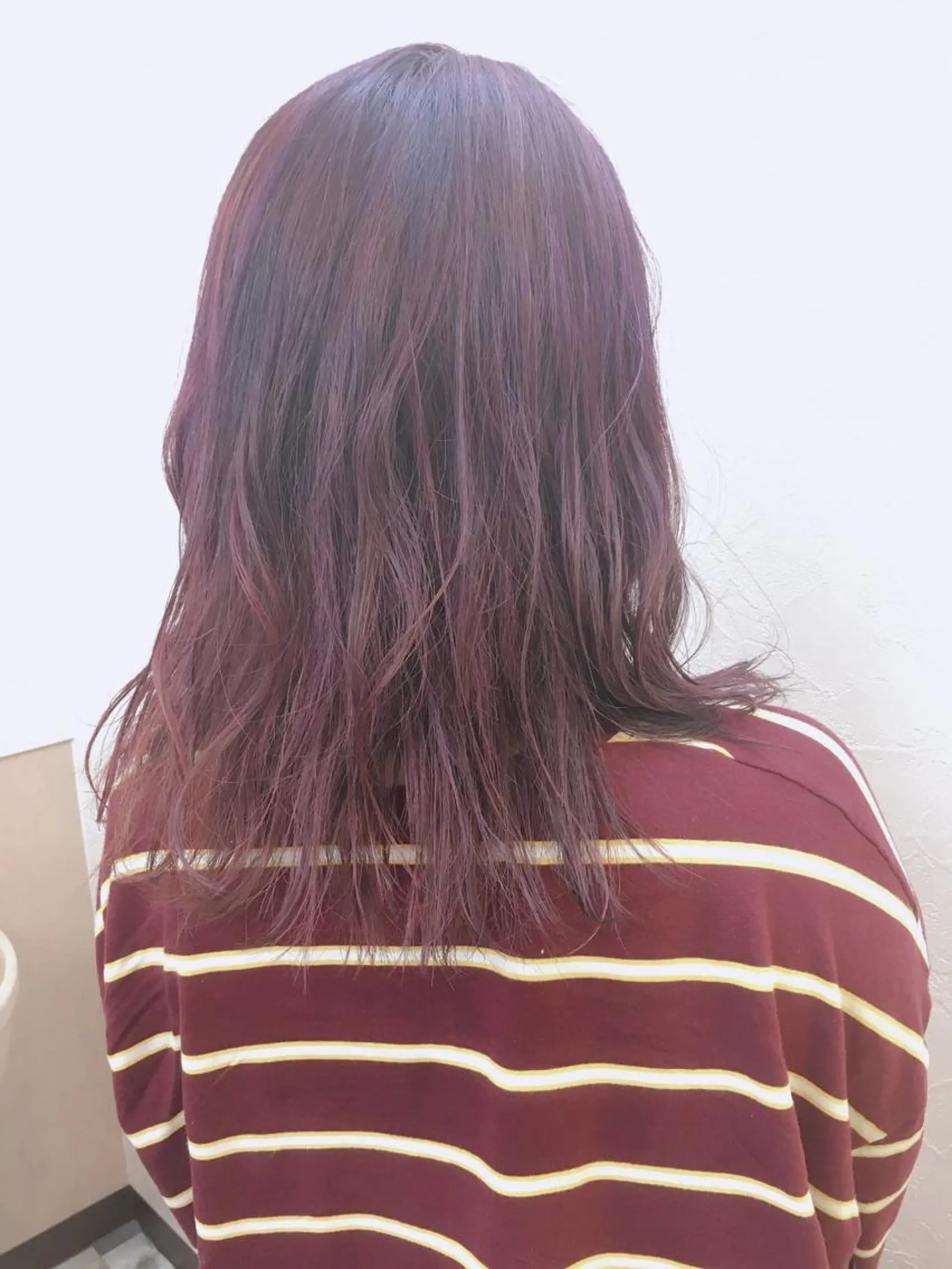 ミディアム カラー ピンクカラー ピンクパープル パープルカラー 菅沼 まみのヘアスタイル