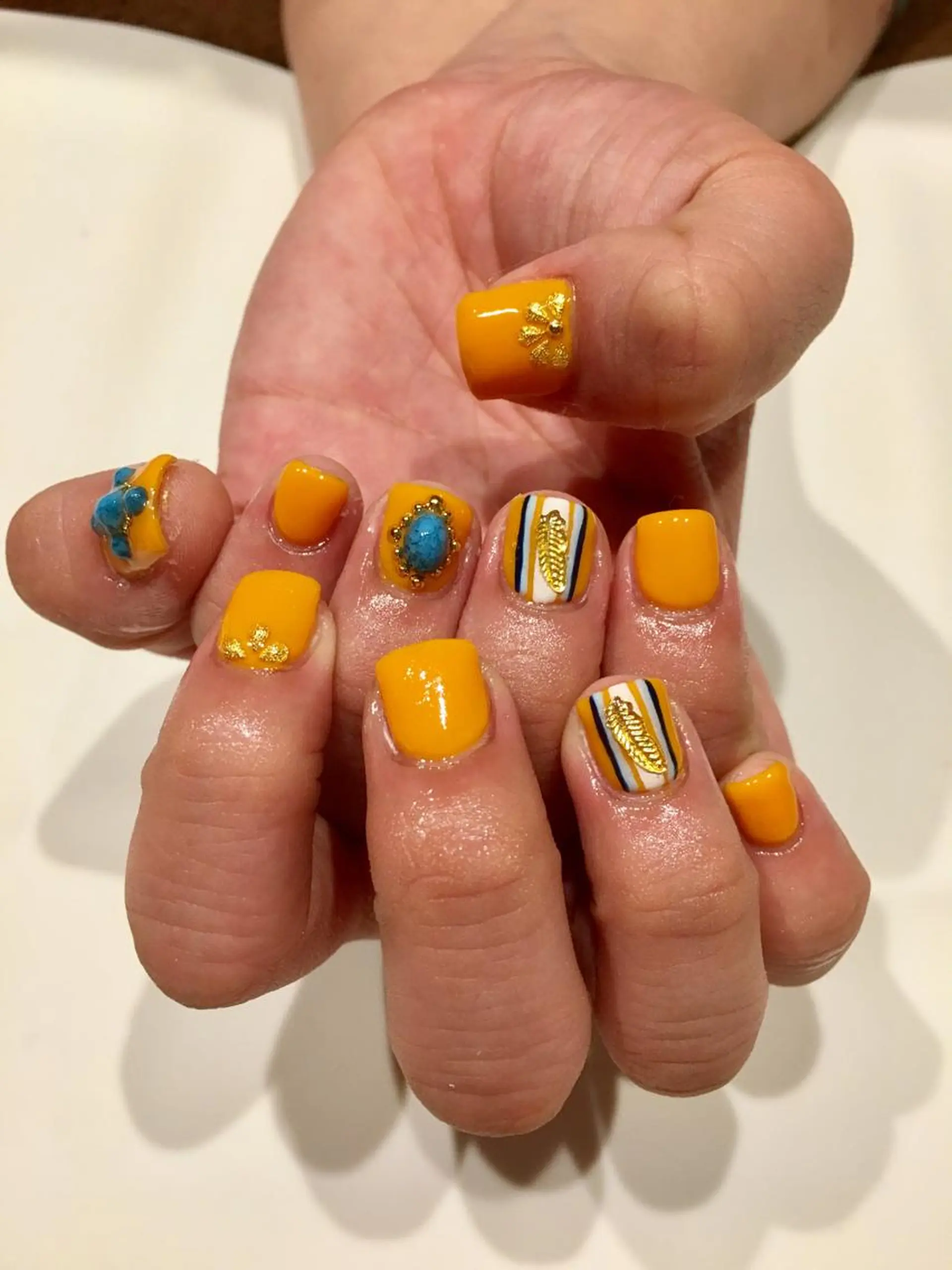 ネイル アートネイル ストーンネイル KaHaNa nail salonのネイルデザイン