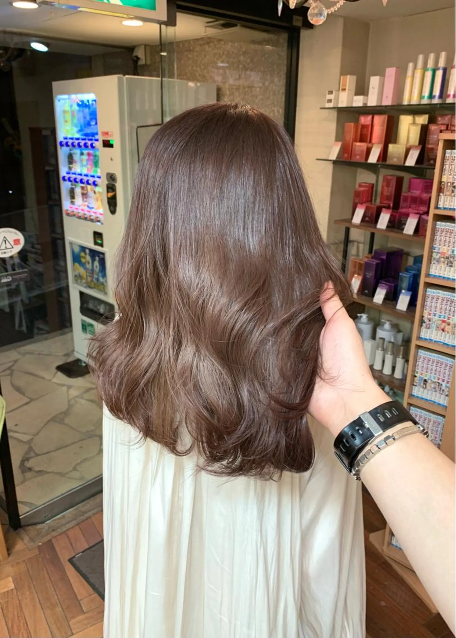ミディアム カラー ベージュカラー ピンクカラー ピンクベージュ ヘアカラー トリートメント 矢野 晃平のヘアスタイル