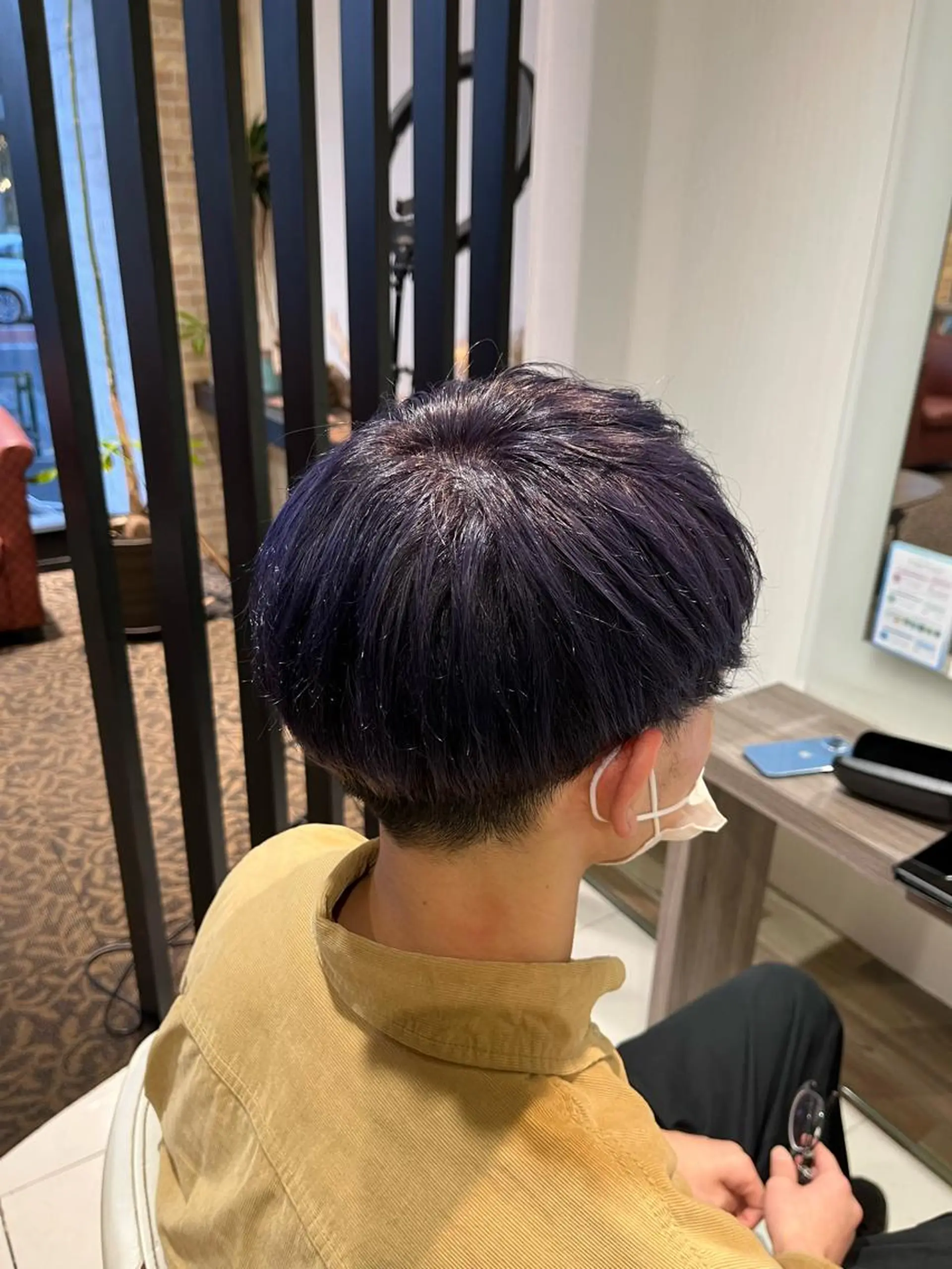 ショート カラー メンズ メンズブリーチ ブリーチ バイオレットカラー 【艶カラー】石山拓人 /ブリーチのヘアスタイル