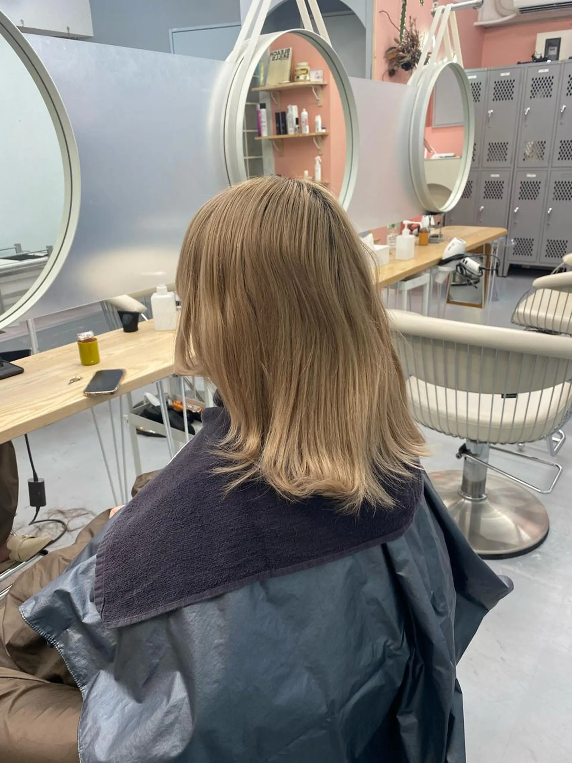 ロング カラー メンズ ケアブリーチ/ツヤ髪 /ハイトーン/西村のヘアスタイル