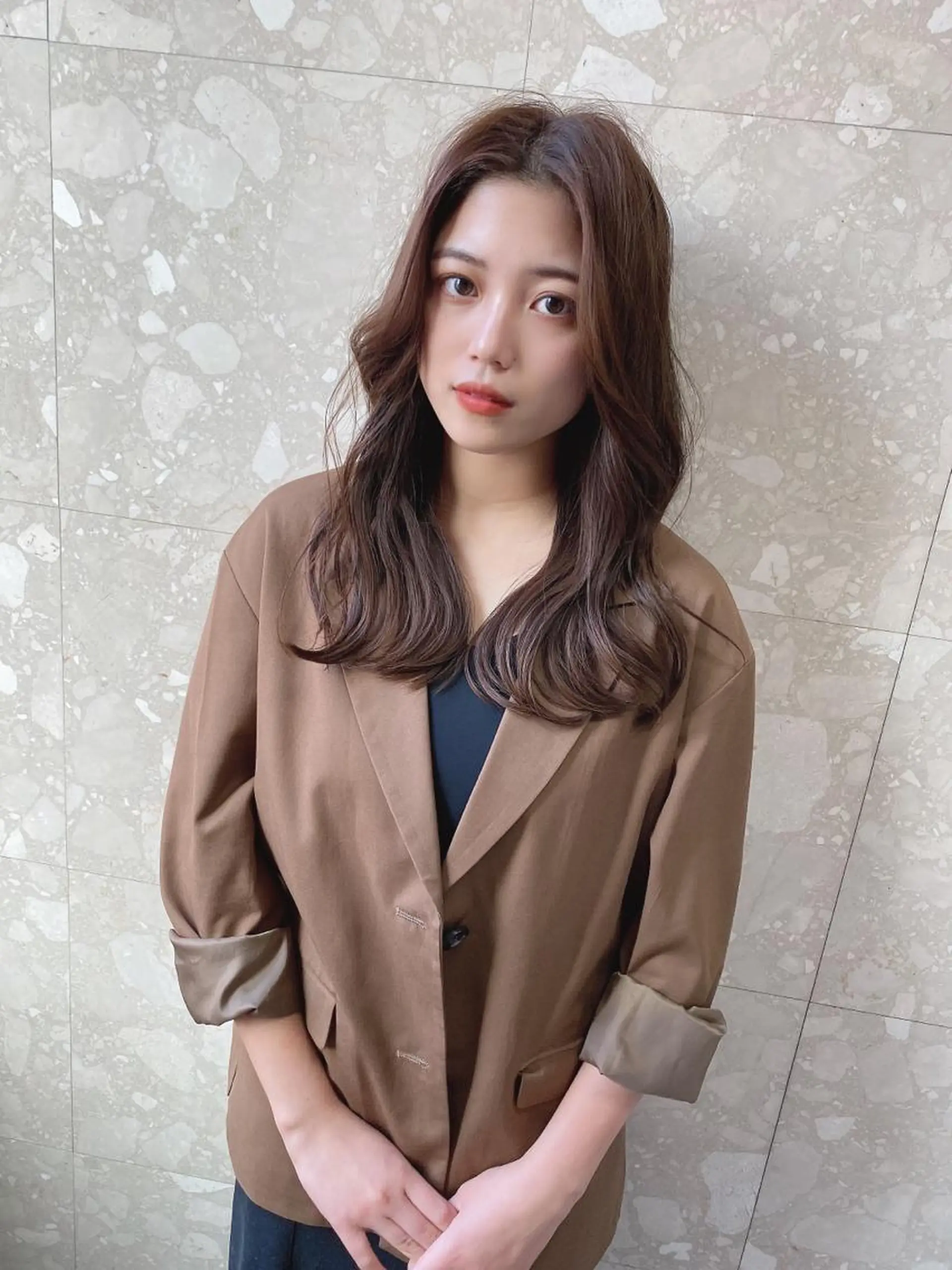 ロング カラー ベージュカラー ブリーチ ダブルカラー グレージュ ミルクティーベージュ 髪質改善美容師 個室サロン白金厚哉のヘアスタイル