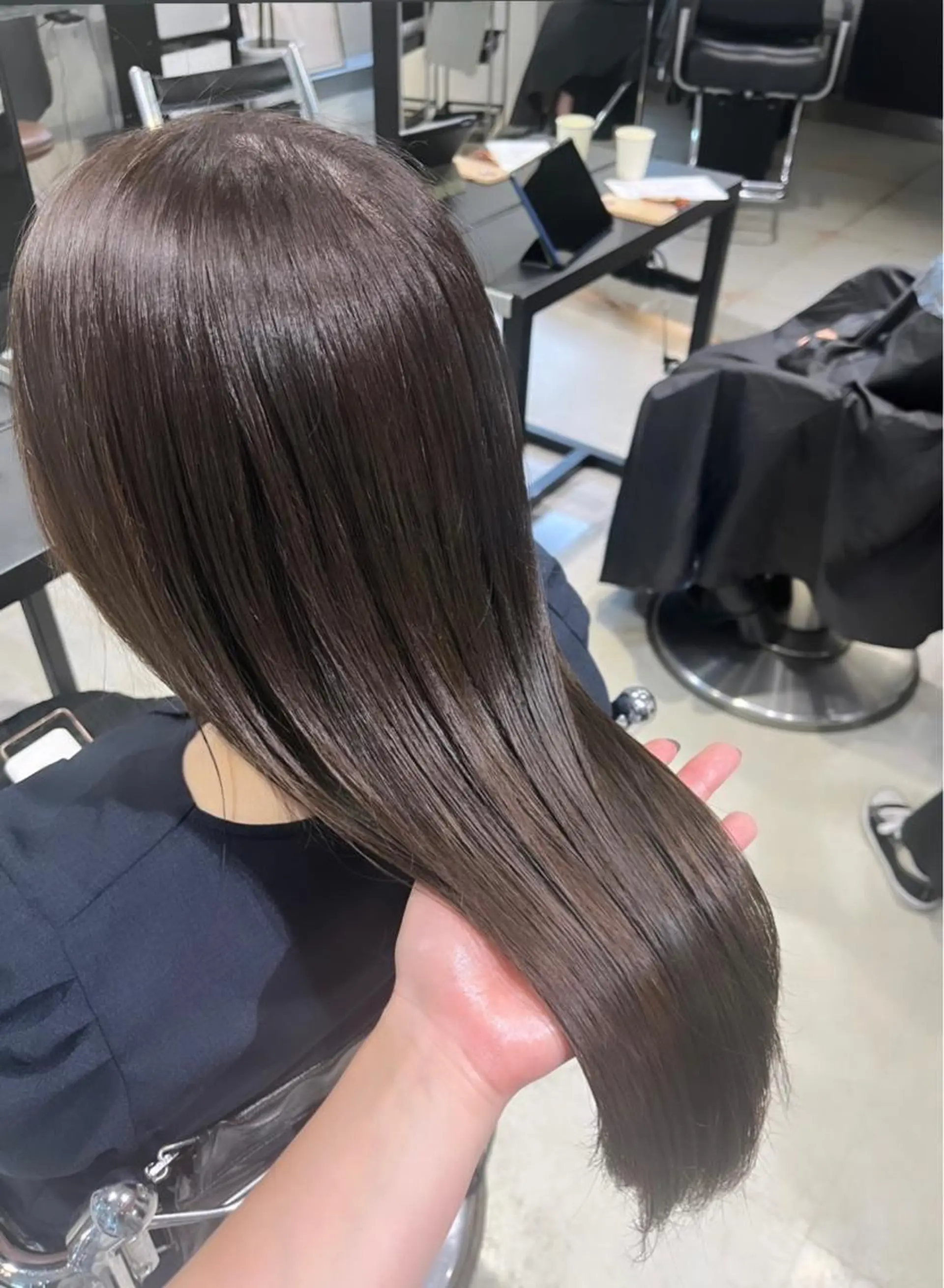 ロング カラー パーマ ヘアアレンジ 透明感/オリーブ/ グレージュ/YUKAのヘアスタイル