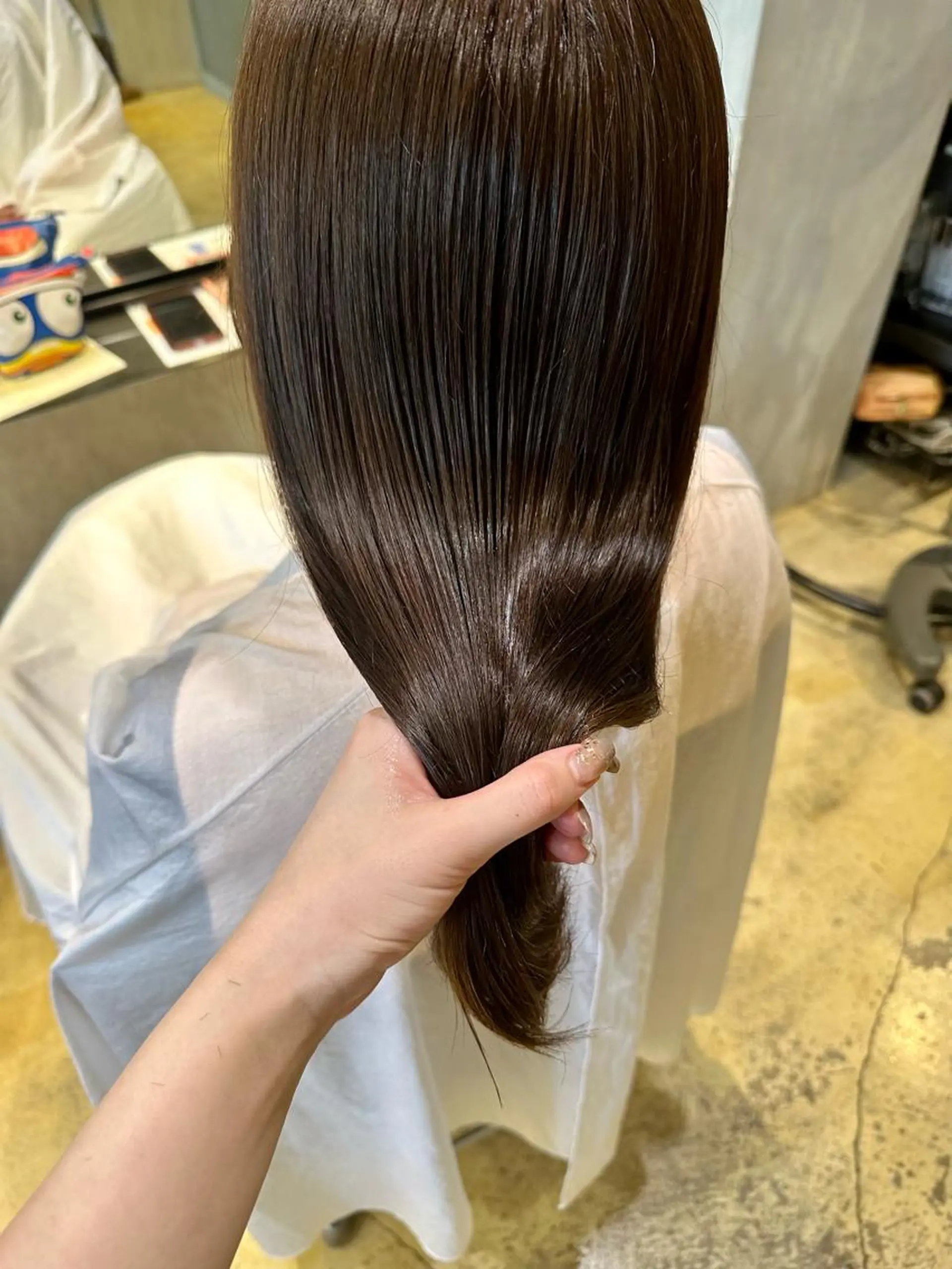 ロング カラー ブリーチ イルミナカラー ブリーチなしカラー ロング ミゾブチ ユリカのヘアスタイル