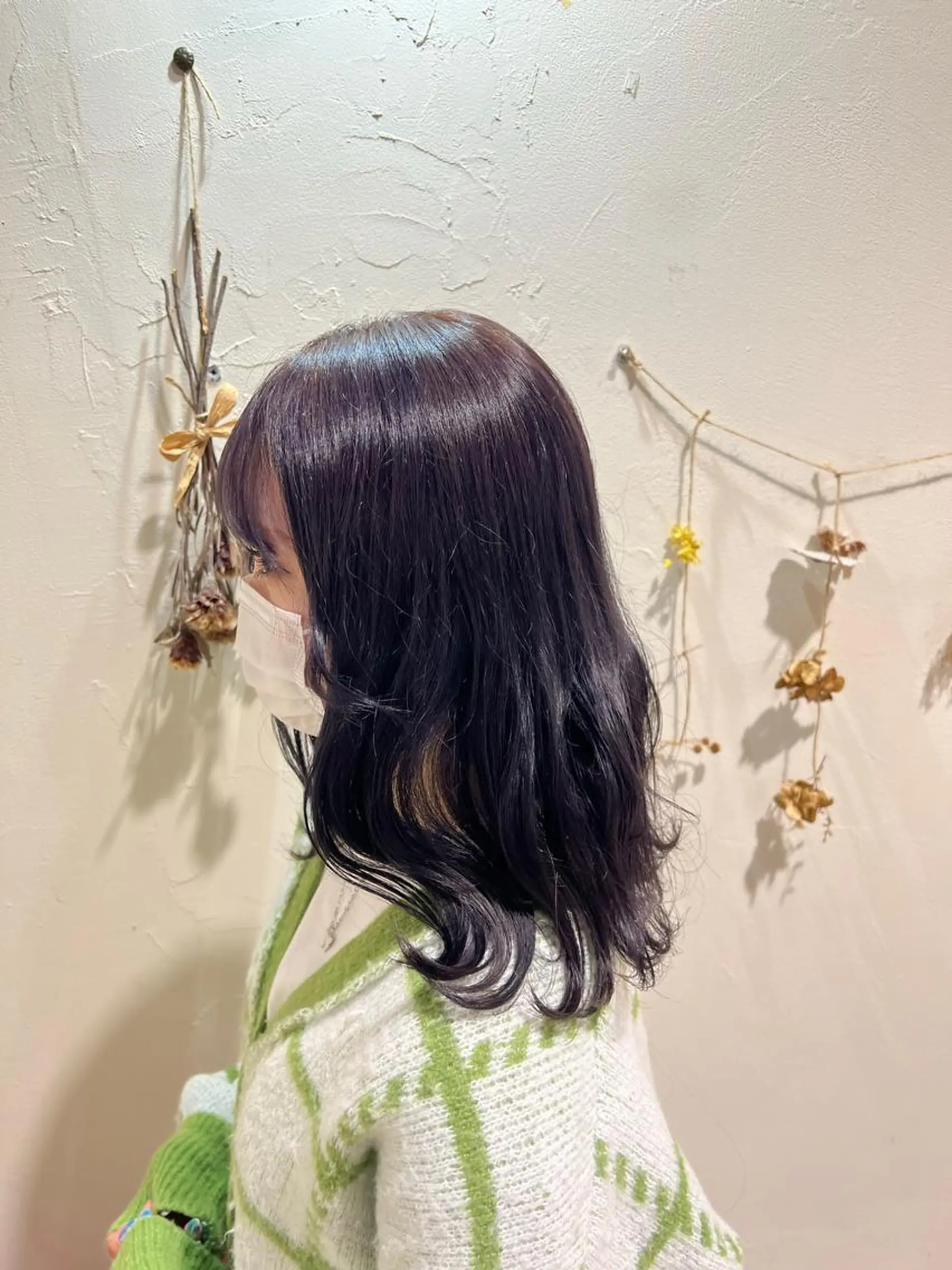 セミロング カラー 小島 咲音/艶カラー /レイヤー/縮毛矯正のヘアスタイル