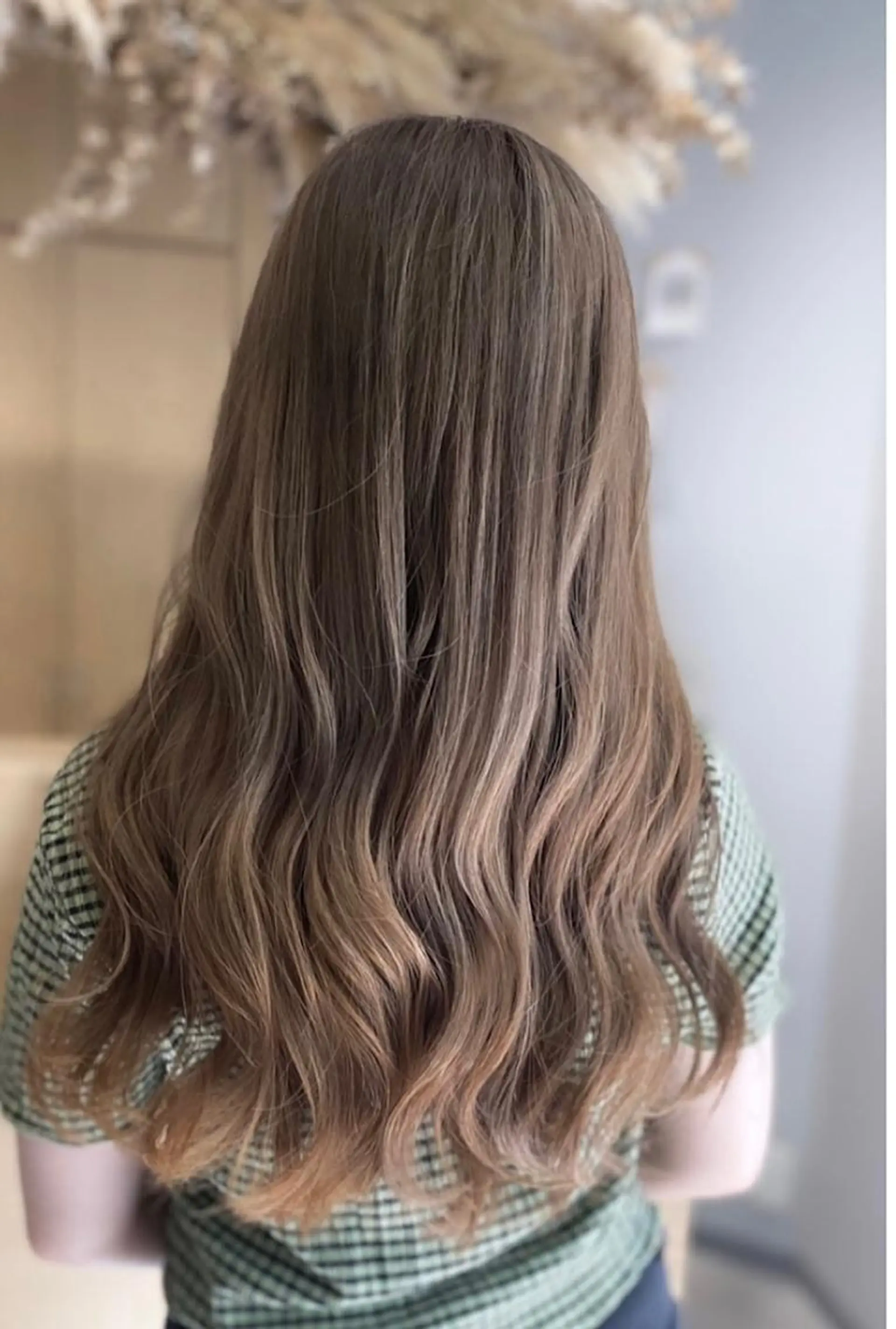 ロング カラー salowin梅田茶屋町suite所属・ハイトーンヘア/ 島崎　タクミのヘアスタイル