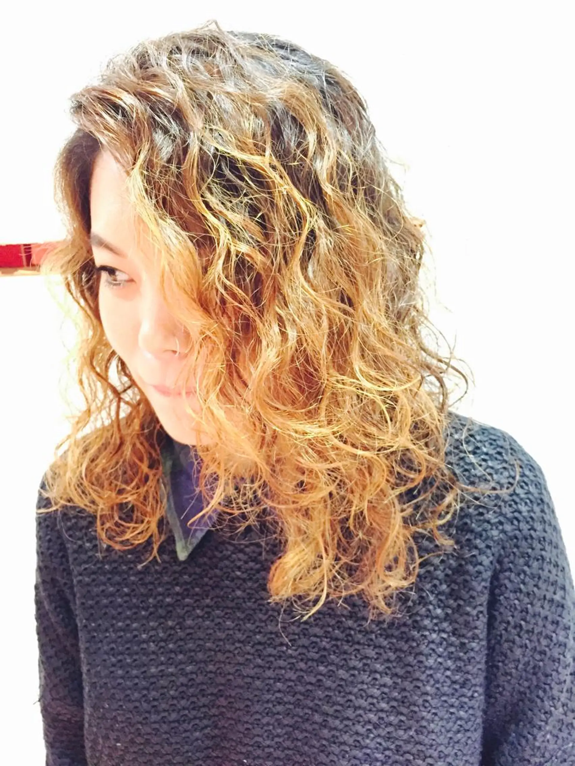 ミディアム セミロング ロング パーマ ミディアムパーマ セミロングパーマ ストレートパーマ 西村 達哉のヘアスタイル