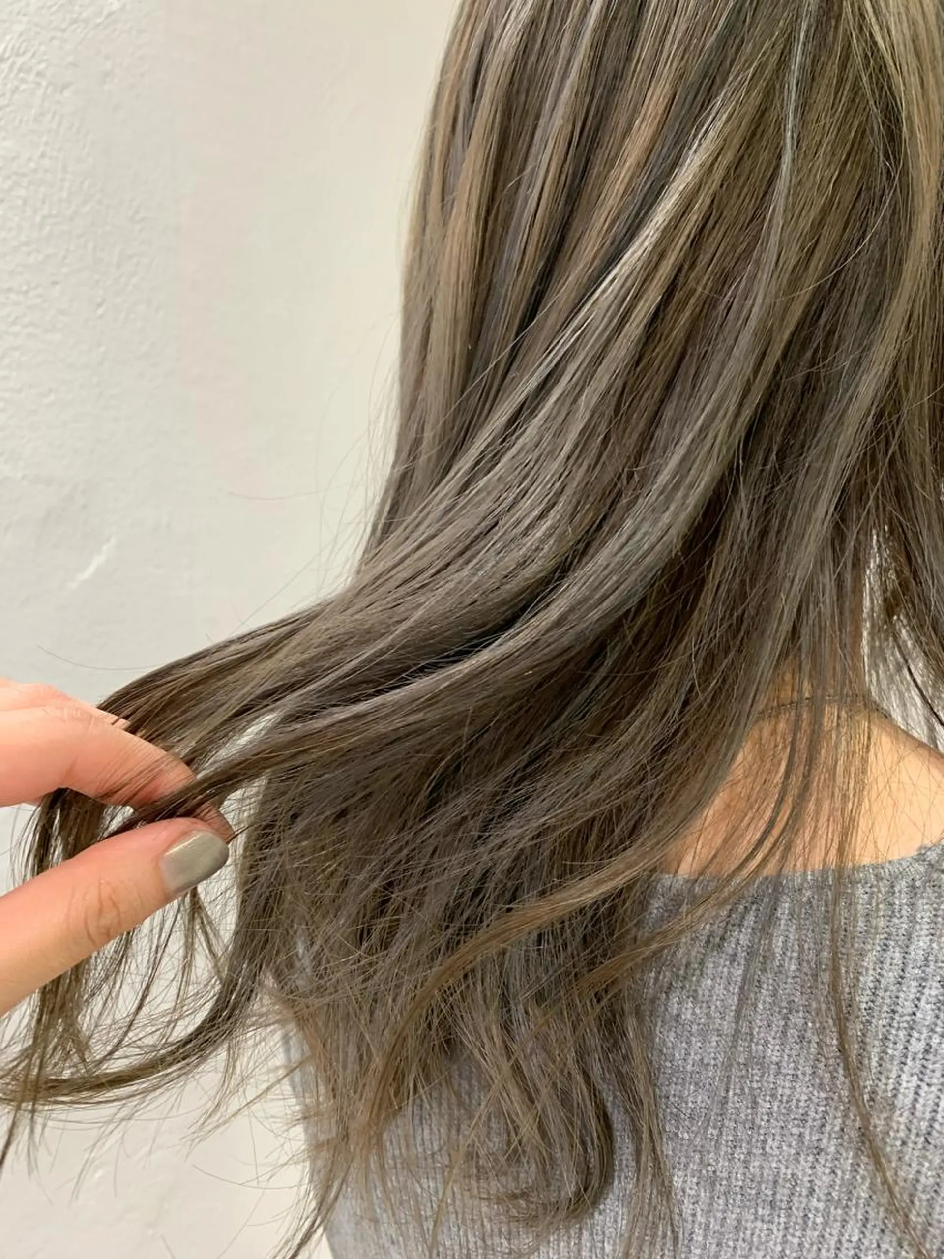 セミロング カラー ヘアアレンジ 🫧透明感カラー/ ボブ/小笠原汐海🪽のヘアスタイル