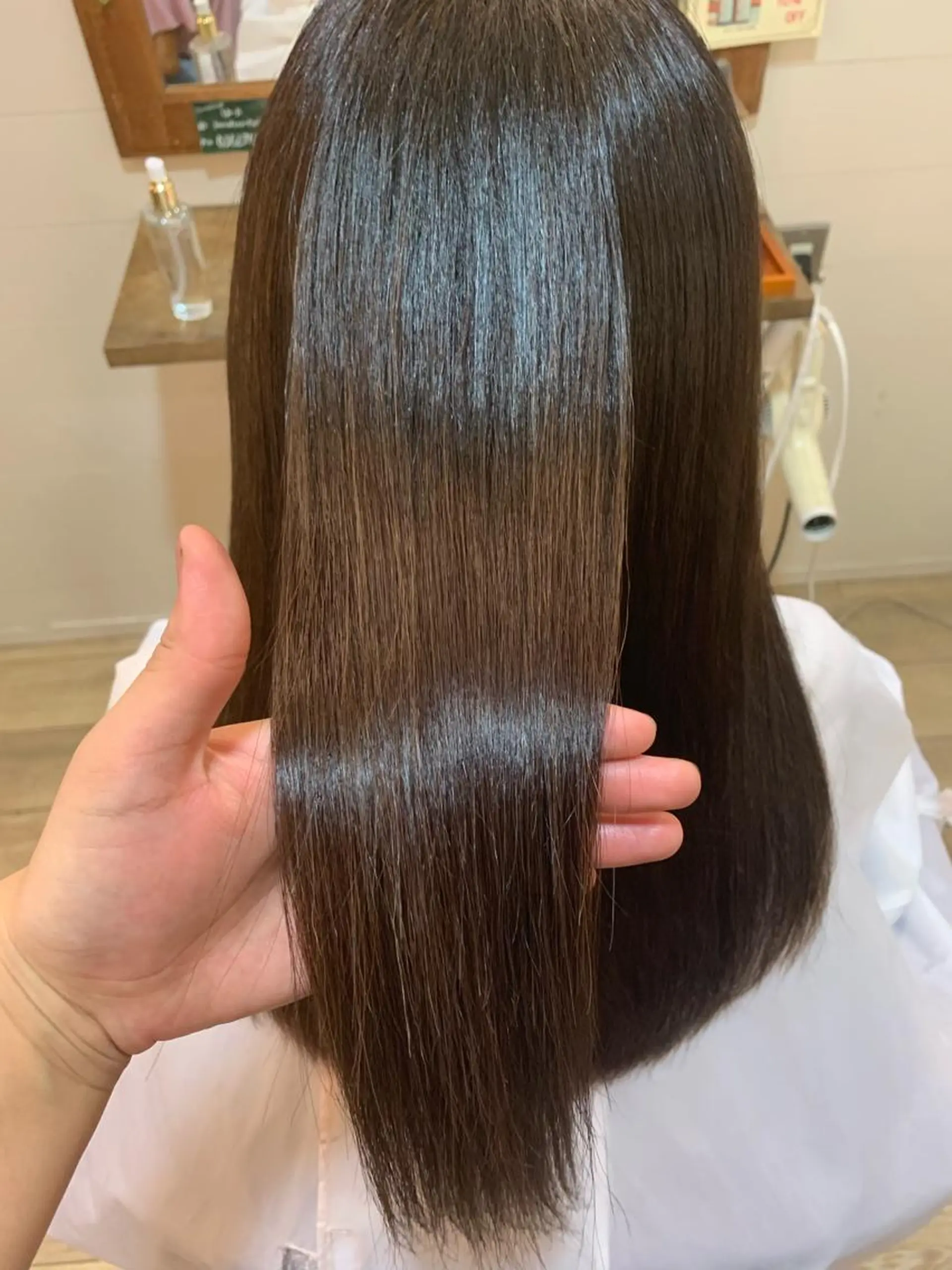 セミロング 井上 涼花のヘアスタイル