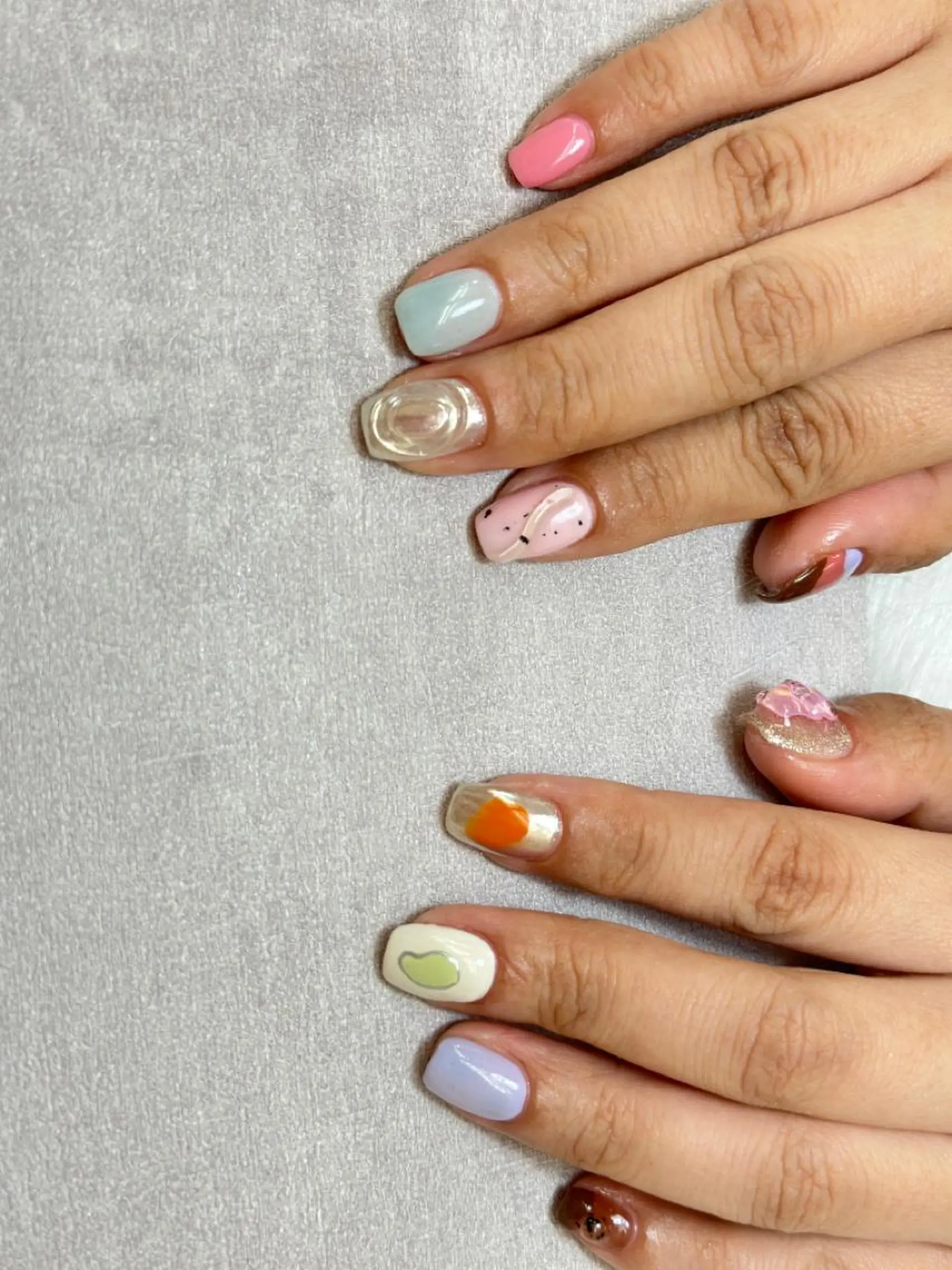 ネイル Mona【パラジェル ・長さ出し専門店】のネイルデザイン