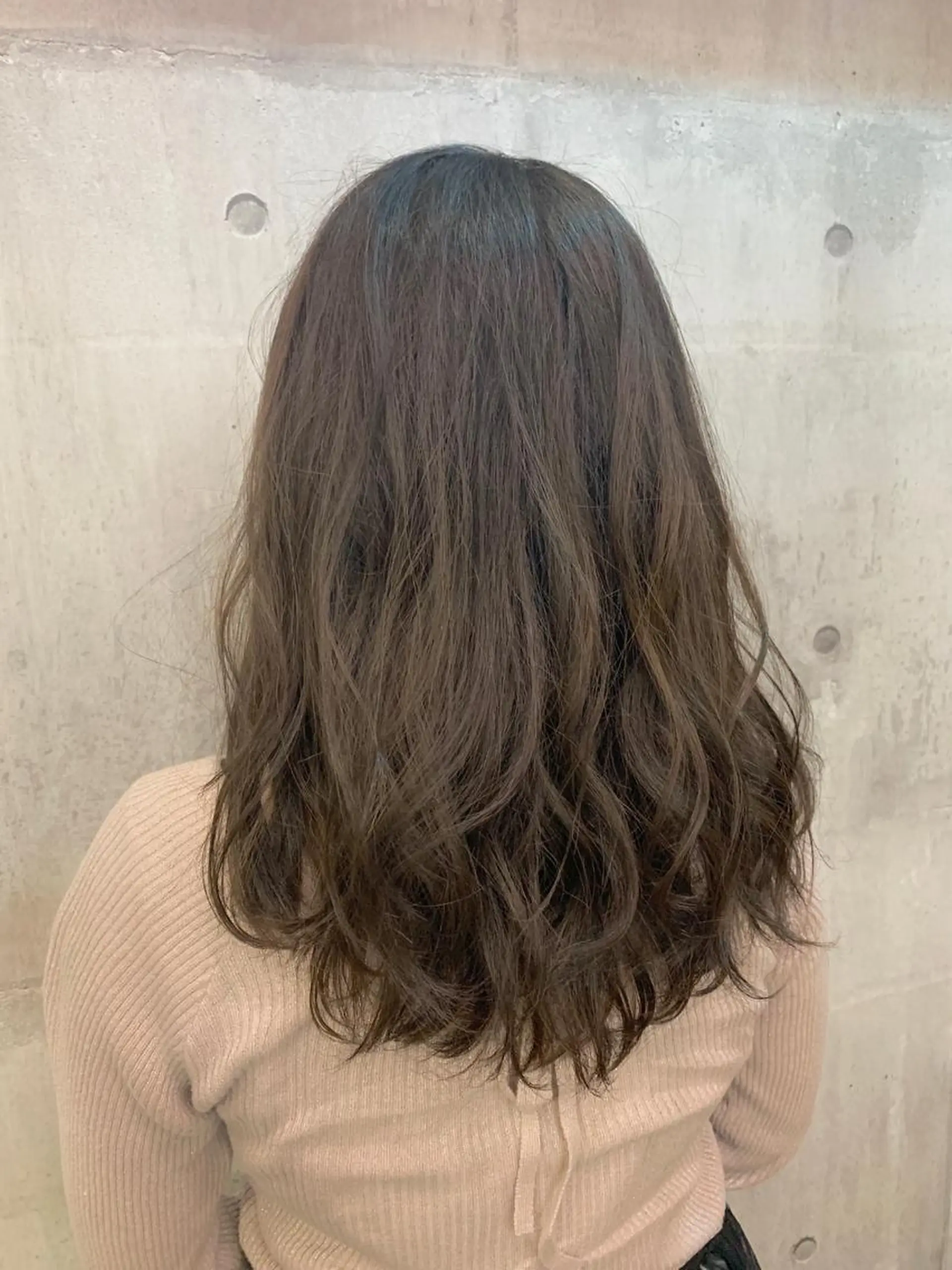 セミロング 小関 茅里のマツエク・マツパデザイン