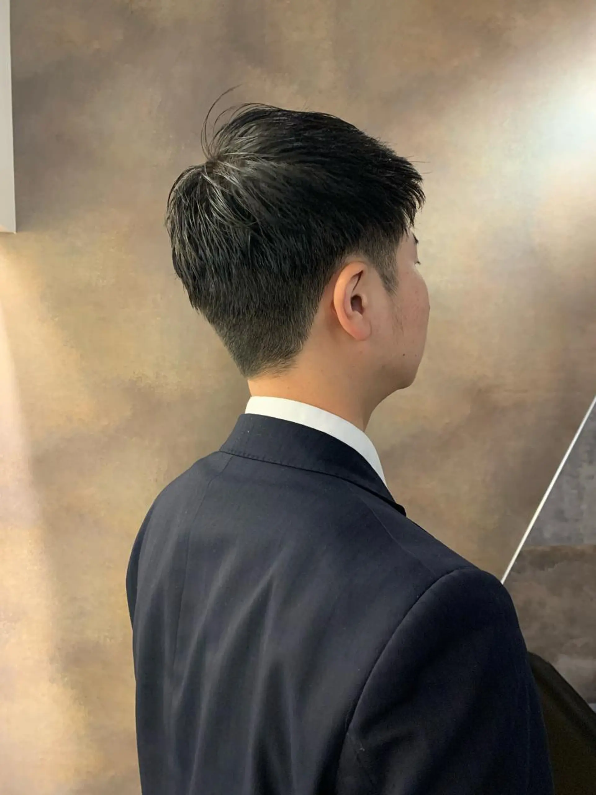 ショート メンズ カット パーマ SAKINO． ベージュカラーのヘアスタイル