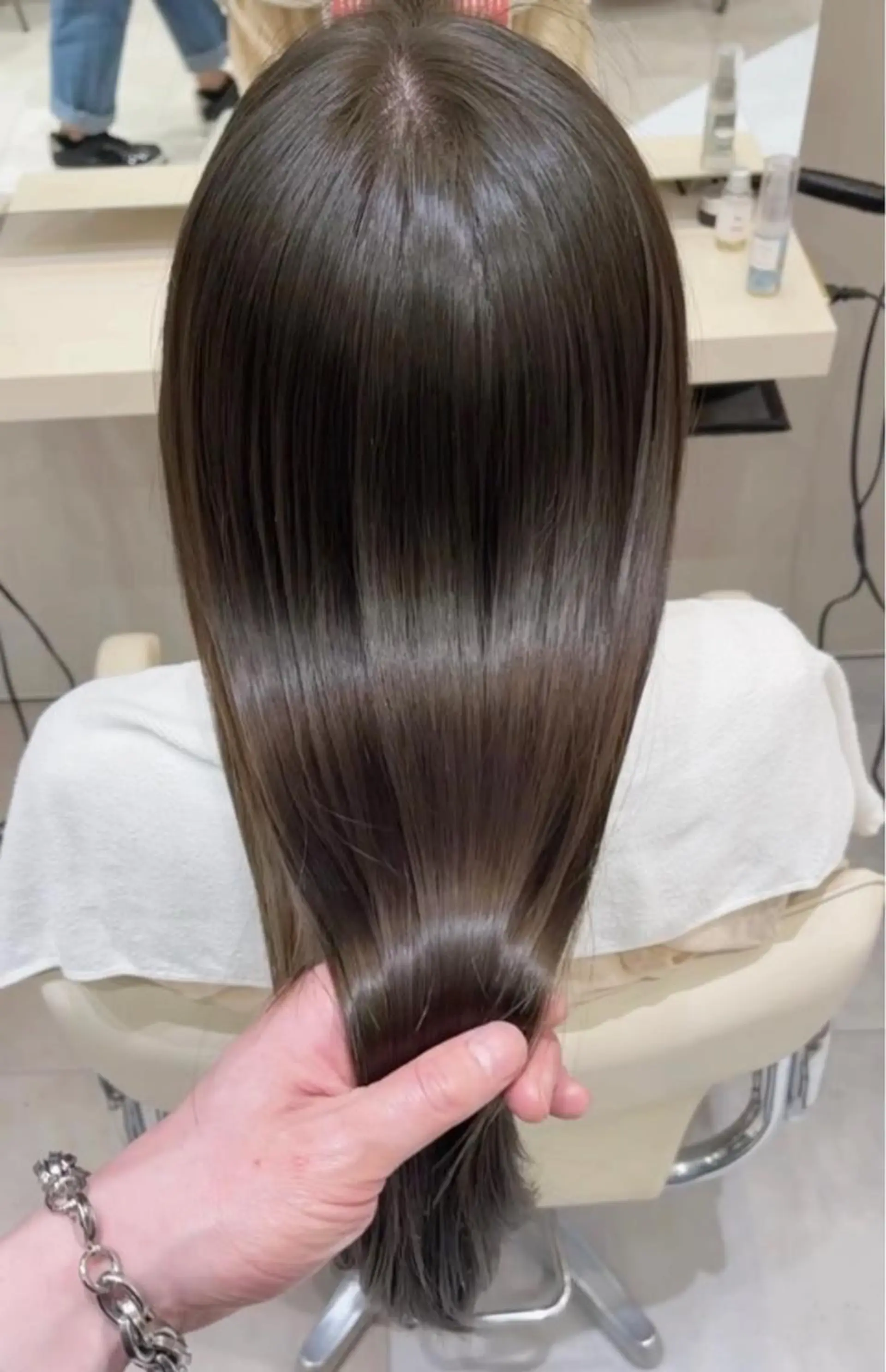 セミロング カラー 縮毛矯正 k-two top stylist 林原のヘアスタイル