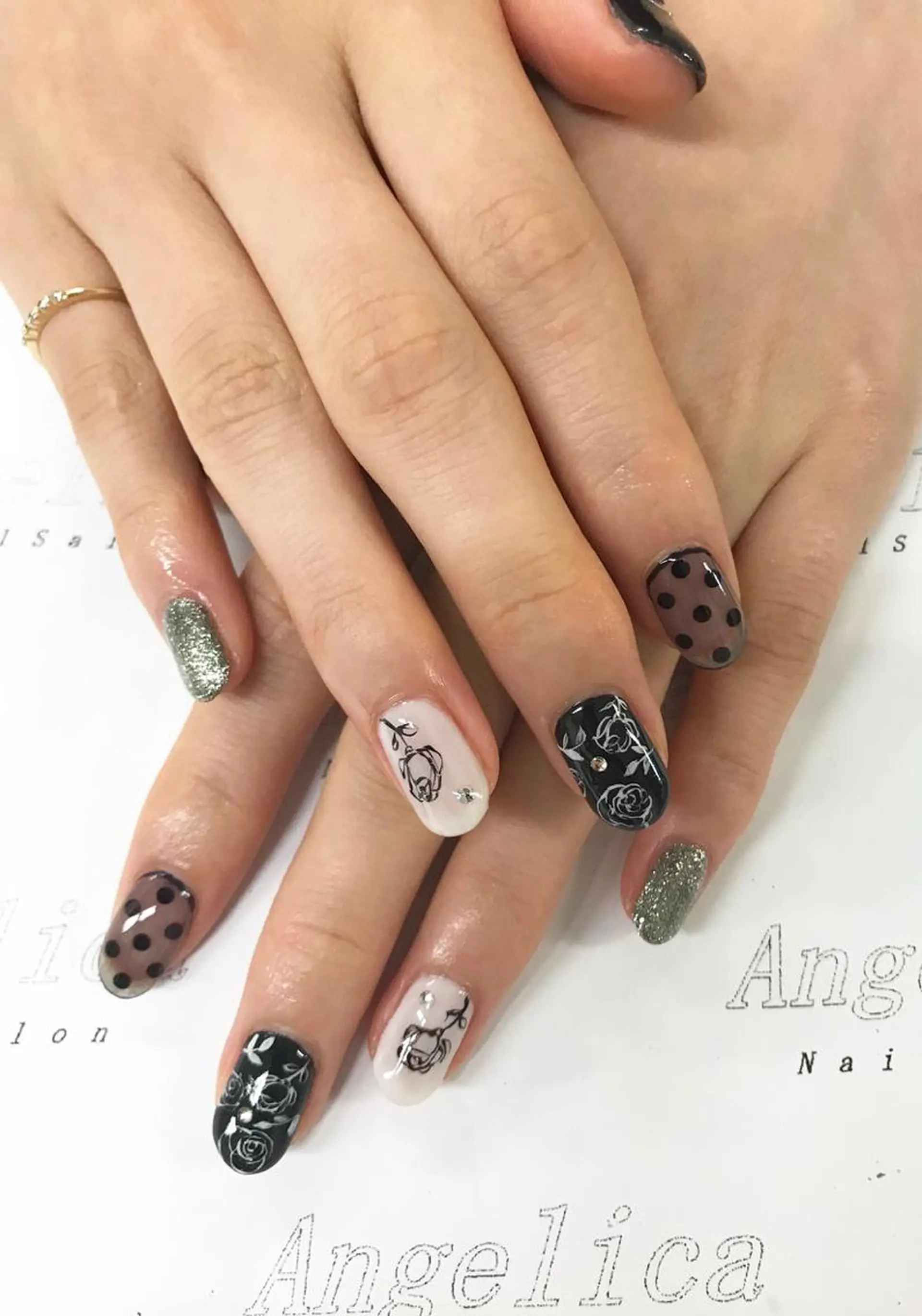 ネイル ハンドネイル Angelica ネイリストのネイルデザイン