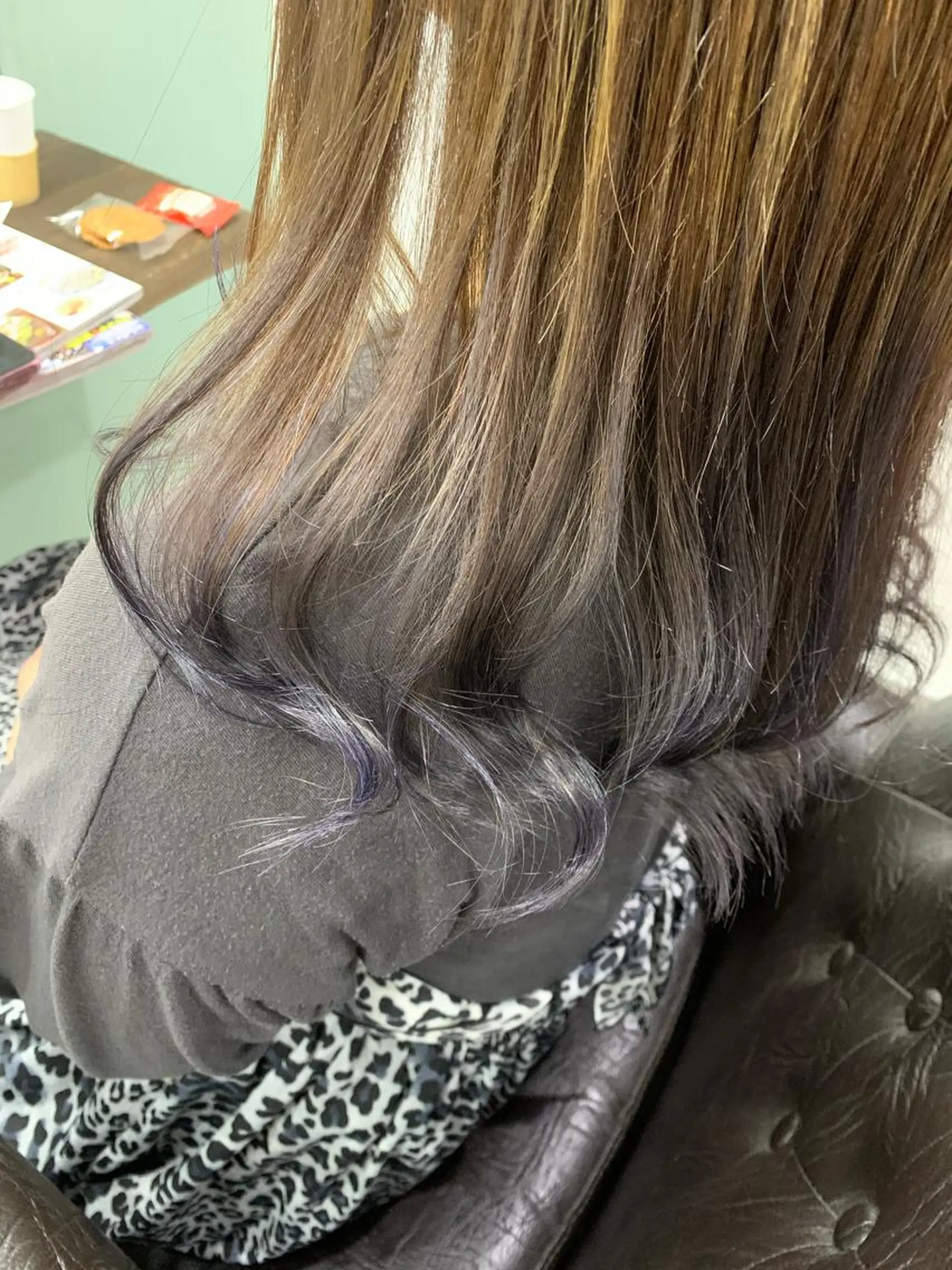 セミロング カラー R ri R takagiのヘアスタイル