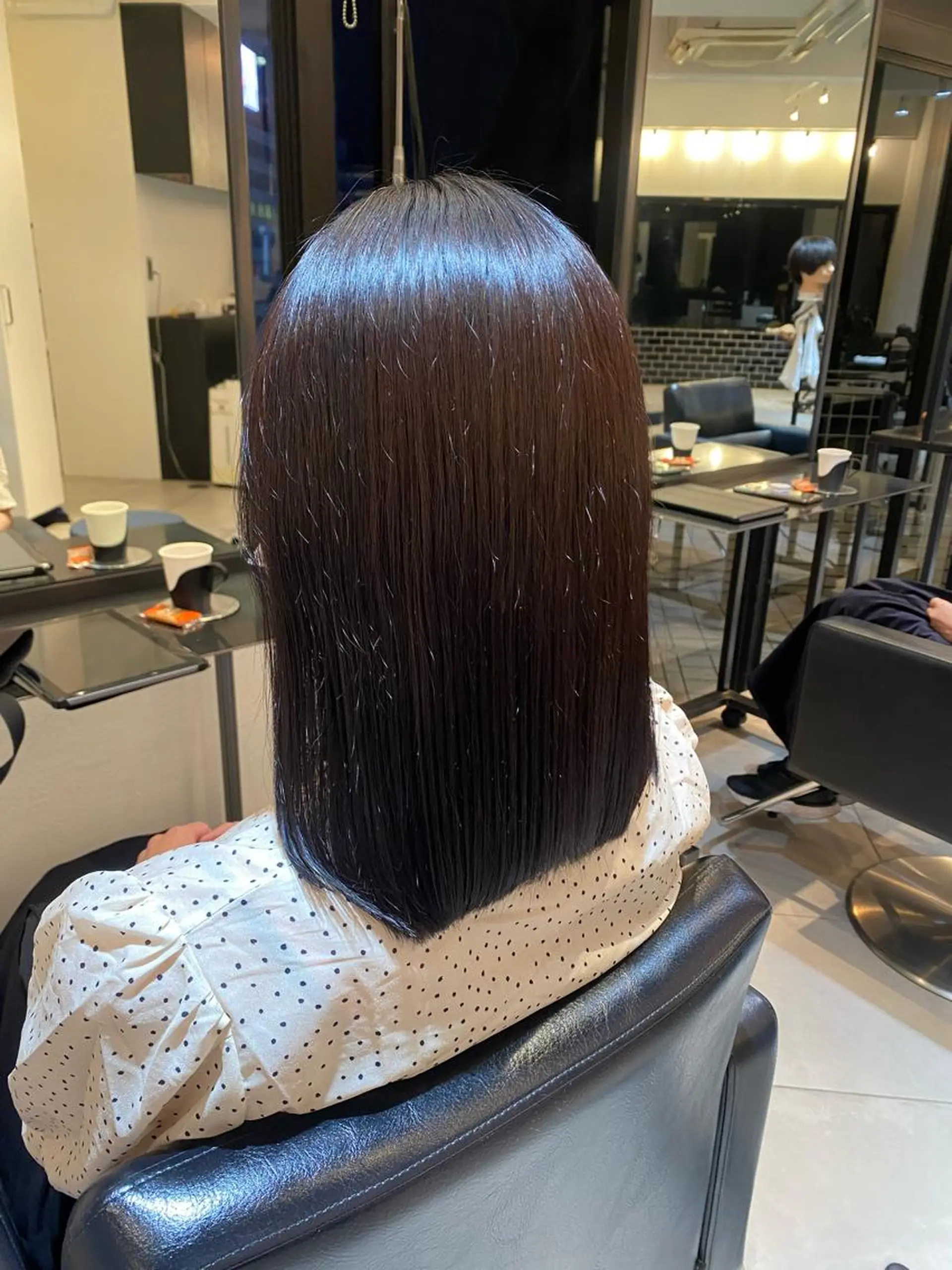 ミディアム 縮毛矯正 Tomoka🐶🌟 似合わせカット✂︎のヘアスタイル