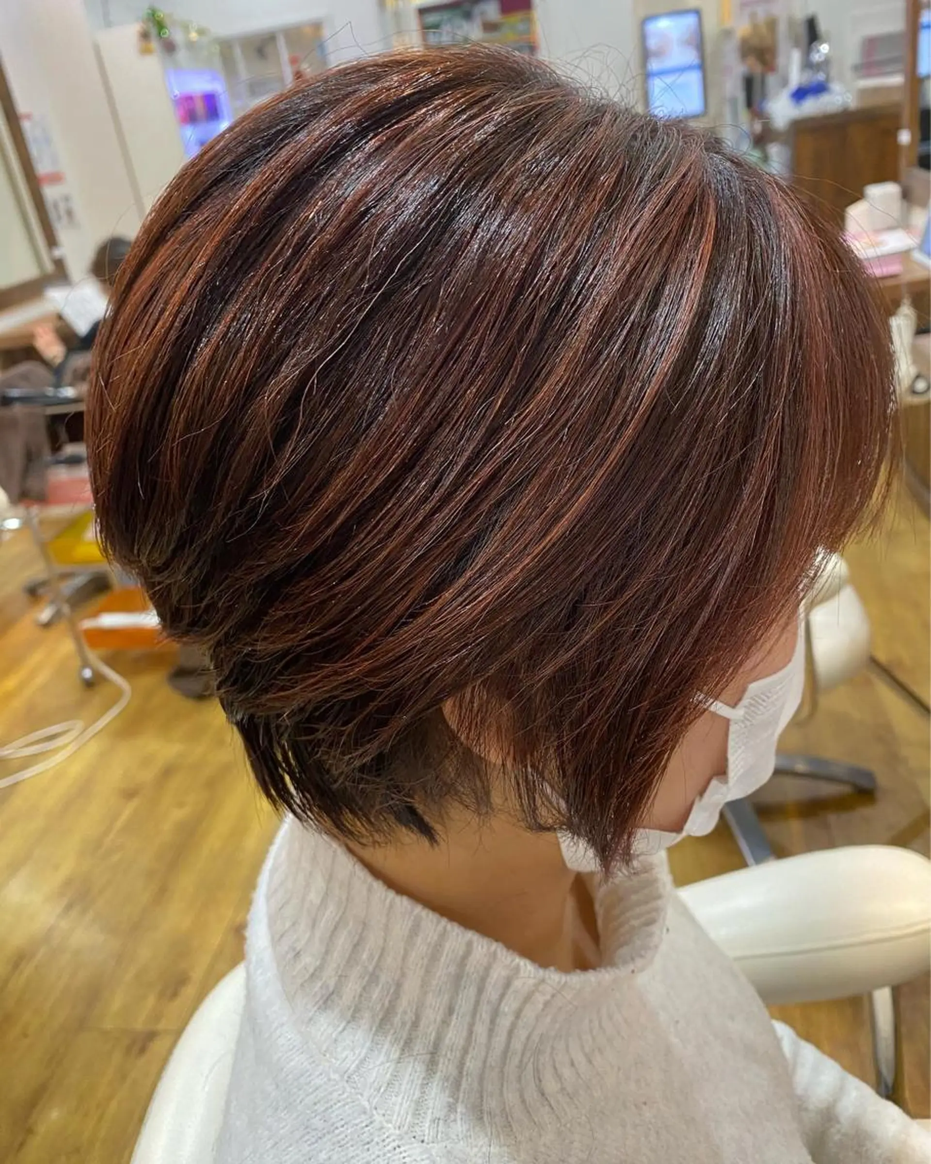 ショート ハイライト 若林 亜季のヘアスタイル