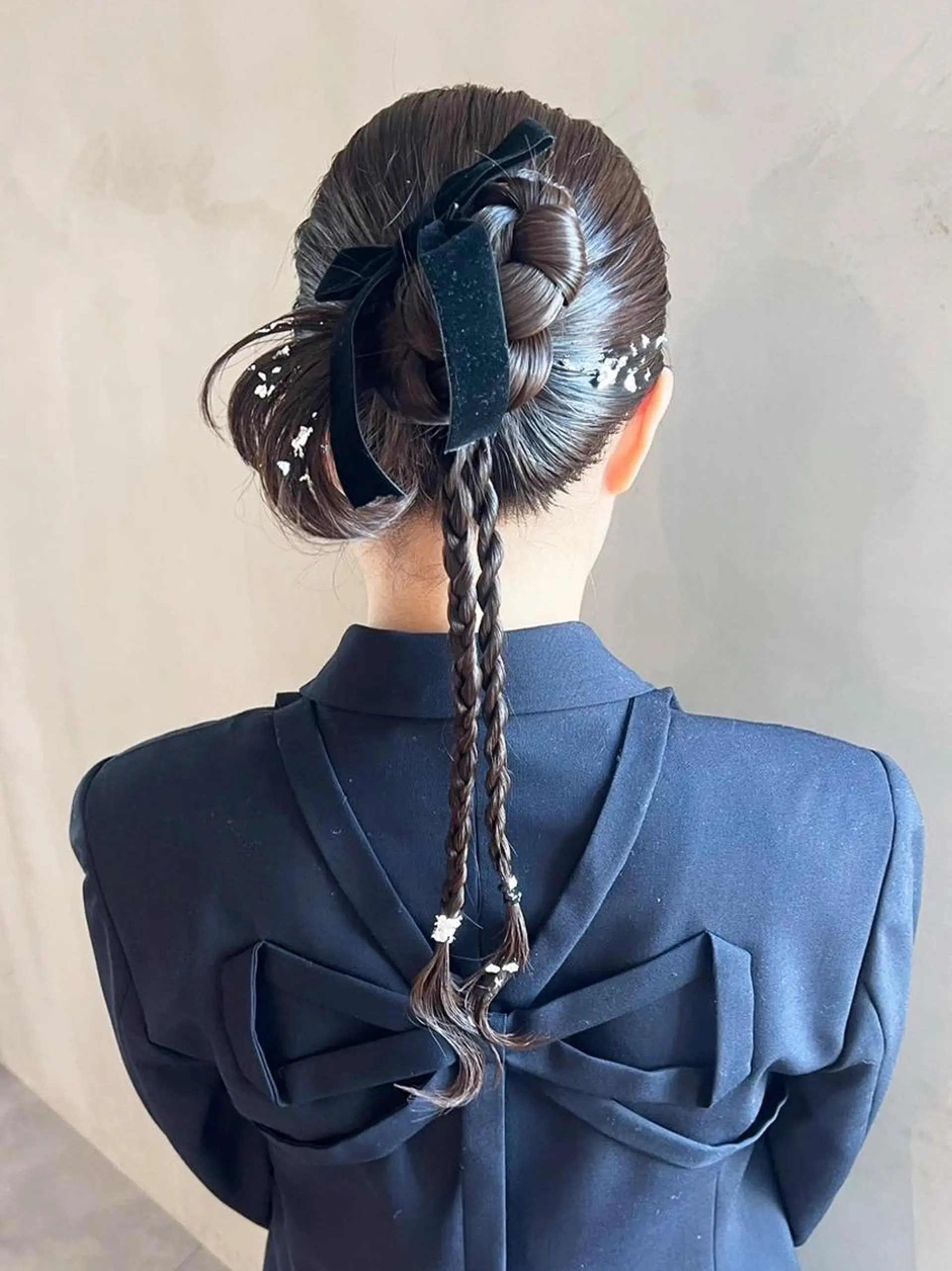 カラー セミロング ヘアアレンジ 顔まわりレイヤー 顔周りカット 韓国風ヘア レイヤーカット おくれ毛 ITbyALBUM 八王子店のヘアスタイル