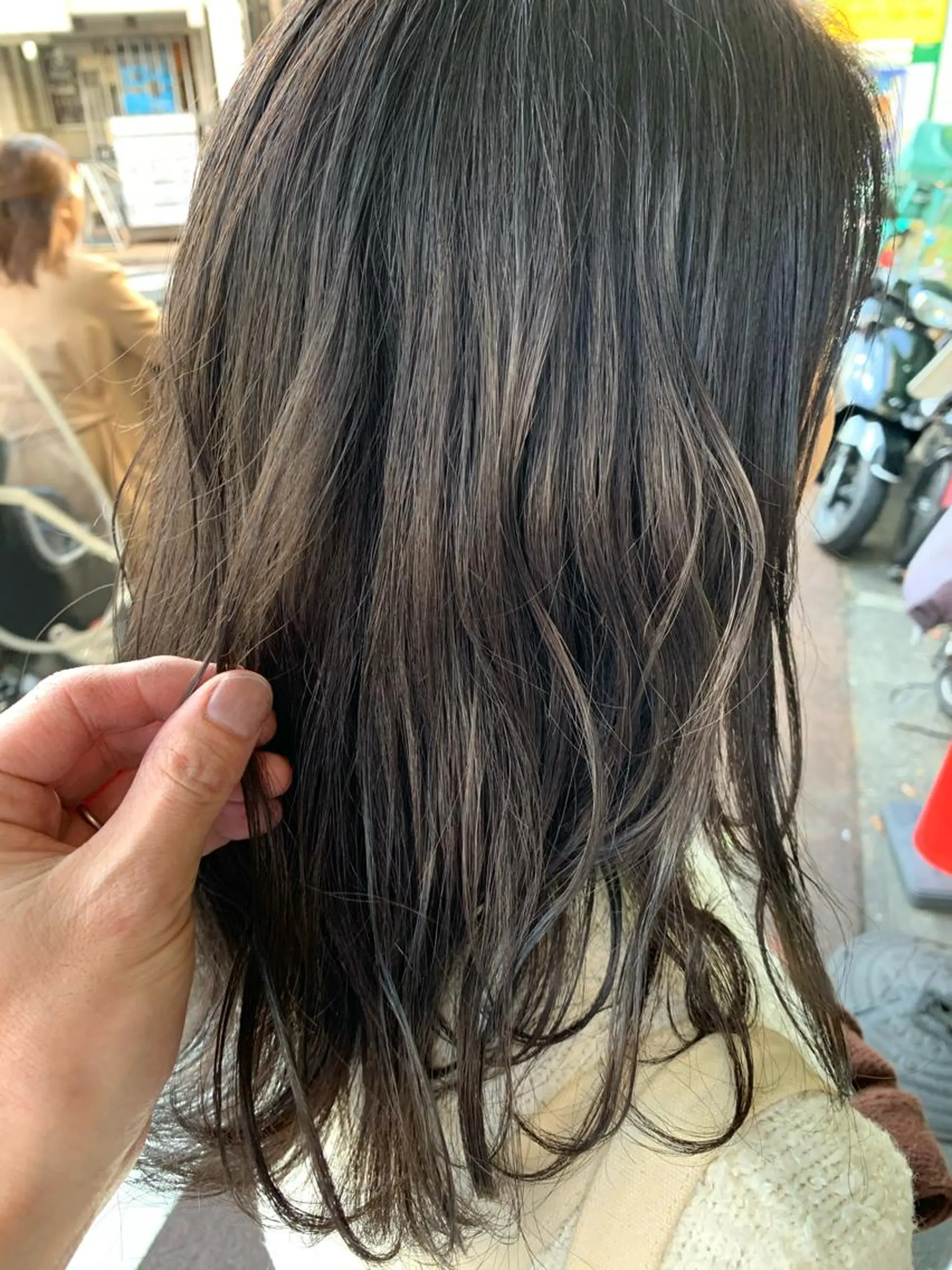 カラー 四ッ井 翔のヘアスタイル