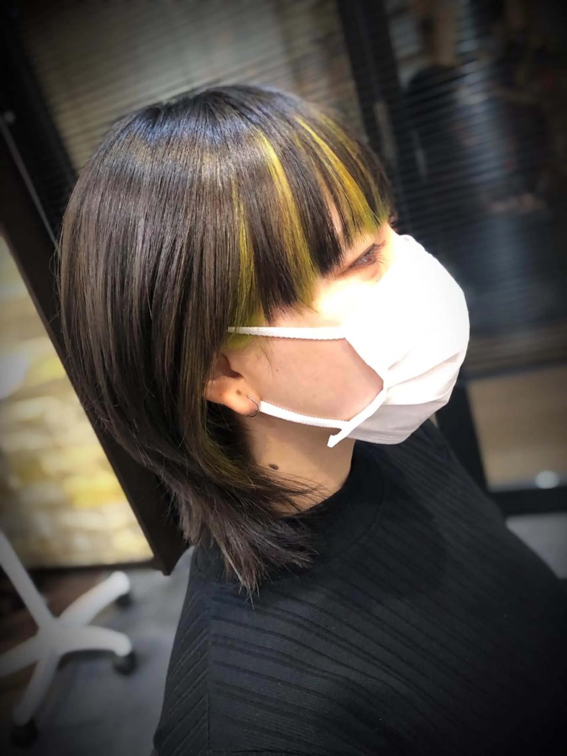 ミディアム カラー ウルフカット 守屋 智紀のヘアスタイル