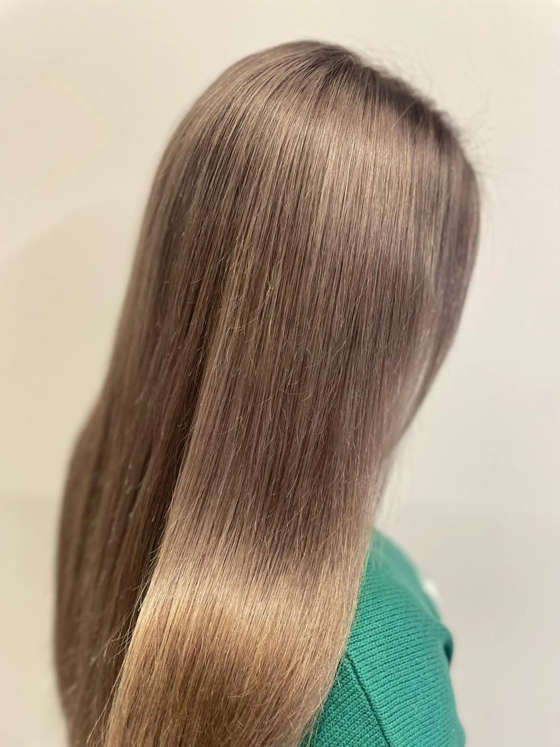 ロング カラー カット トリートメント 髪質改善✨透明感カラ ー🌈シエルブルーのヘアスタイル