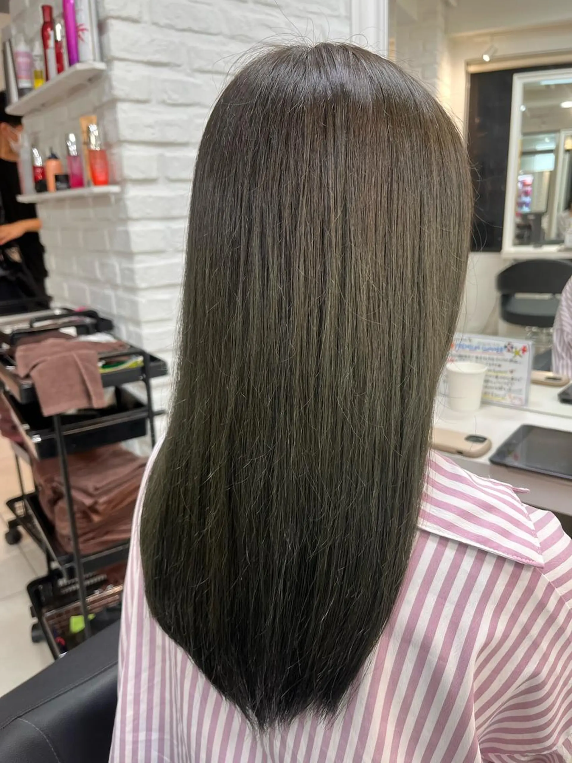 ロング カラー ブリーチ グラデーションカラー グレージュ オリーブグレージュ オリーブグレー カット ヘアカラー トリートメント 【メンズ縮毛矯正/ Ryokaのヘアスタイル