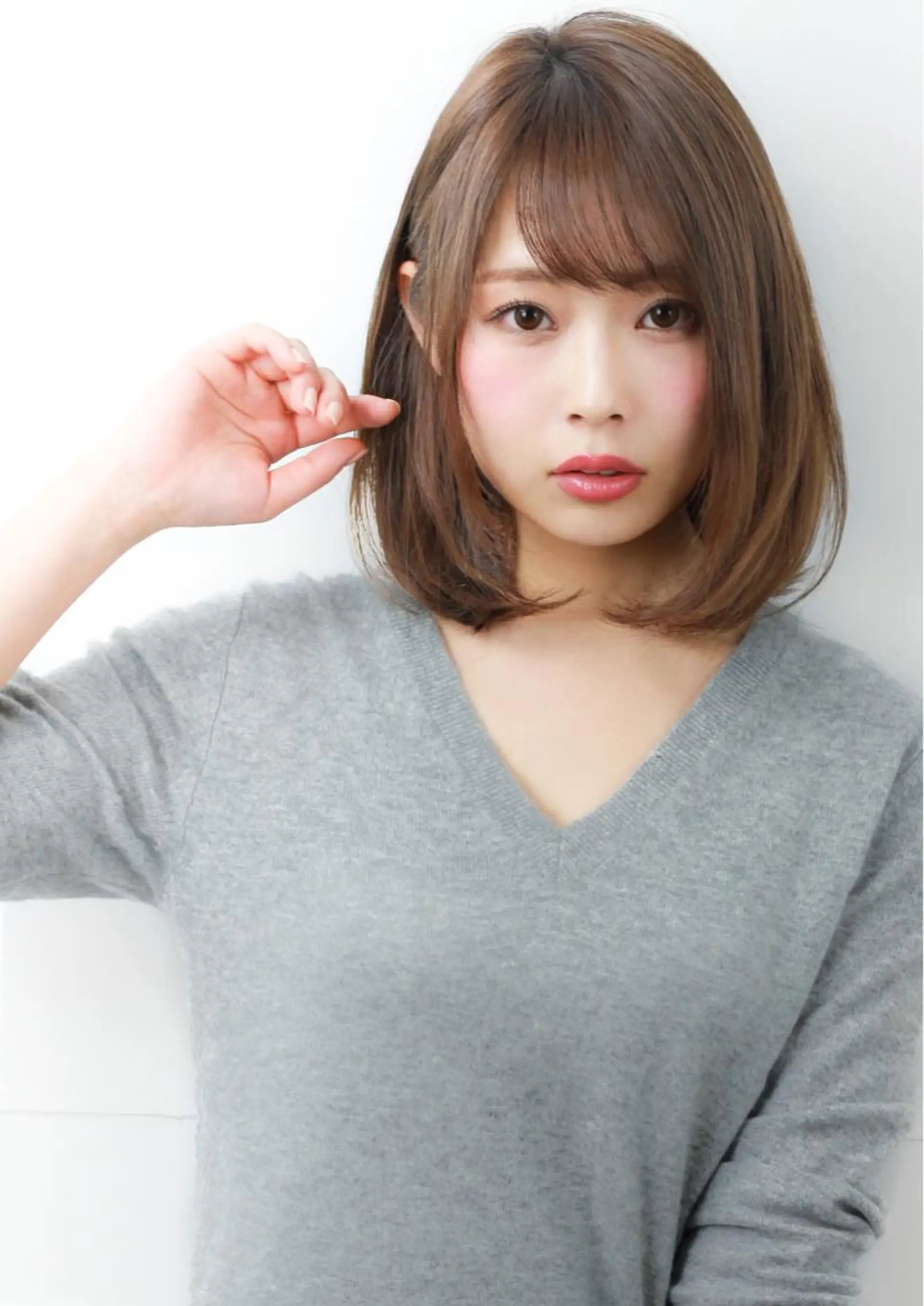 ミディアム カット ヘアカラー トリートメント 森 海のヘアスタイル