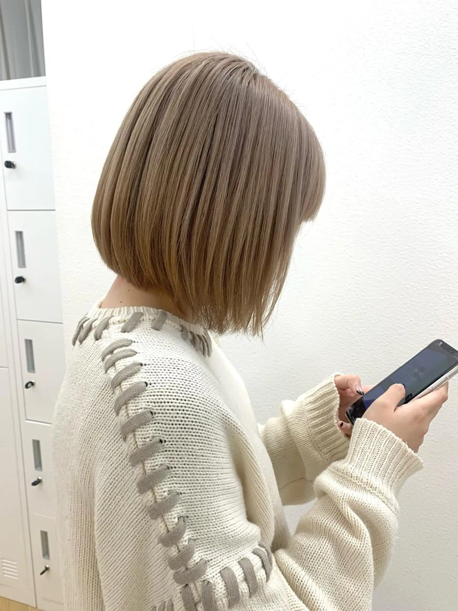 ショート カラー ブロンド cirrus🕊 山縣あかりのヘアスタイル