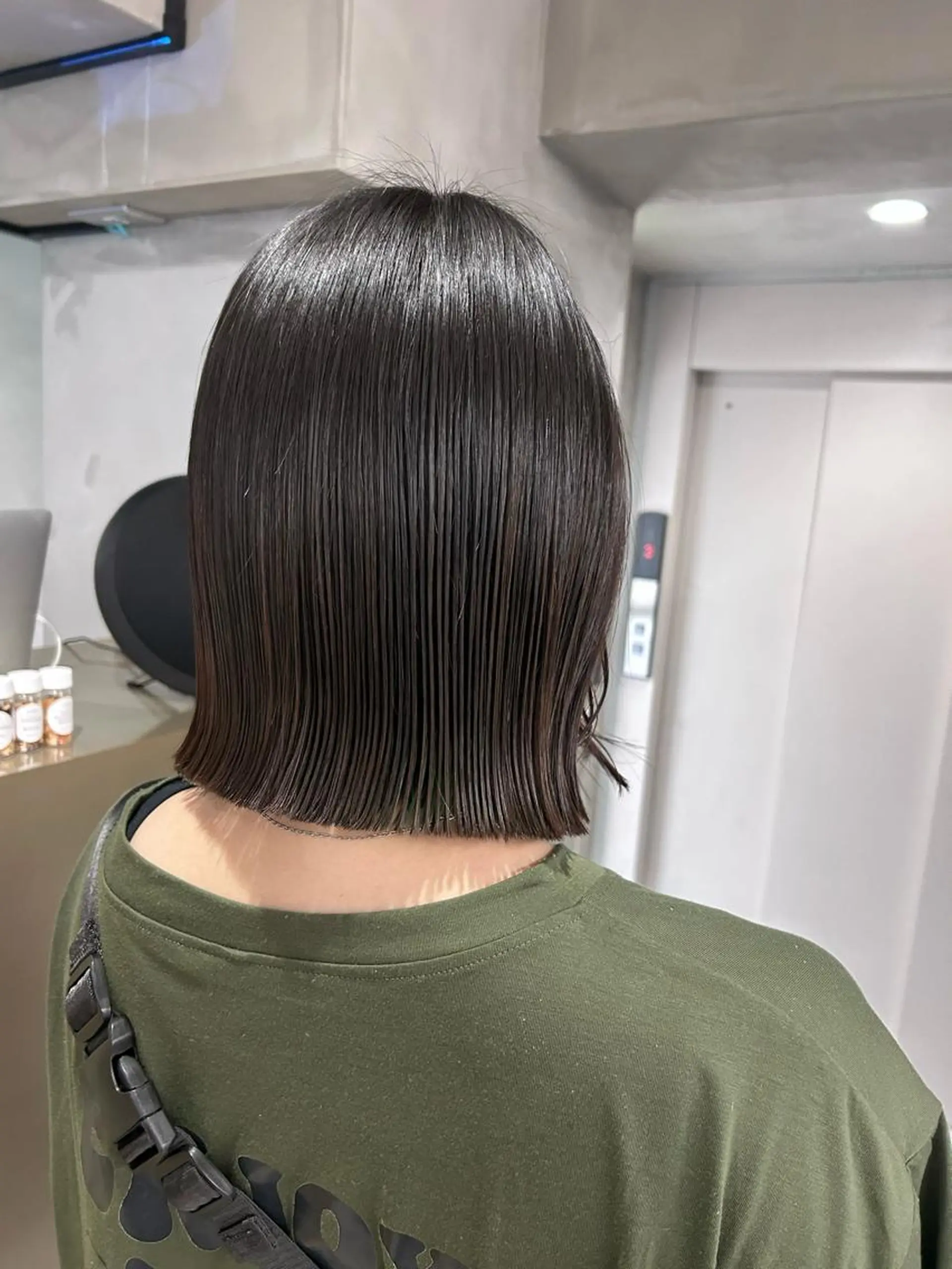 ミディアム 原田 朱里のヘアスタイル