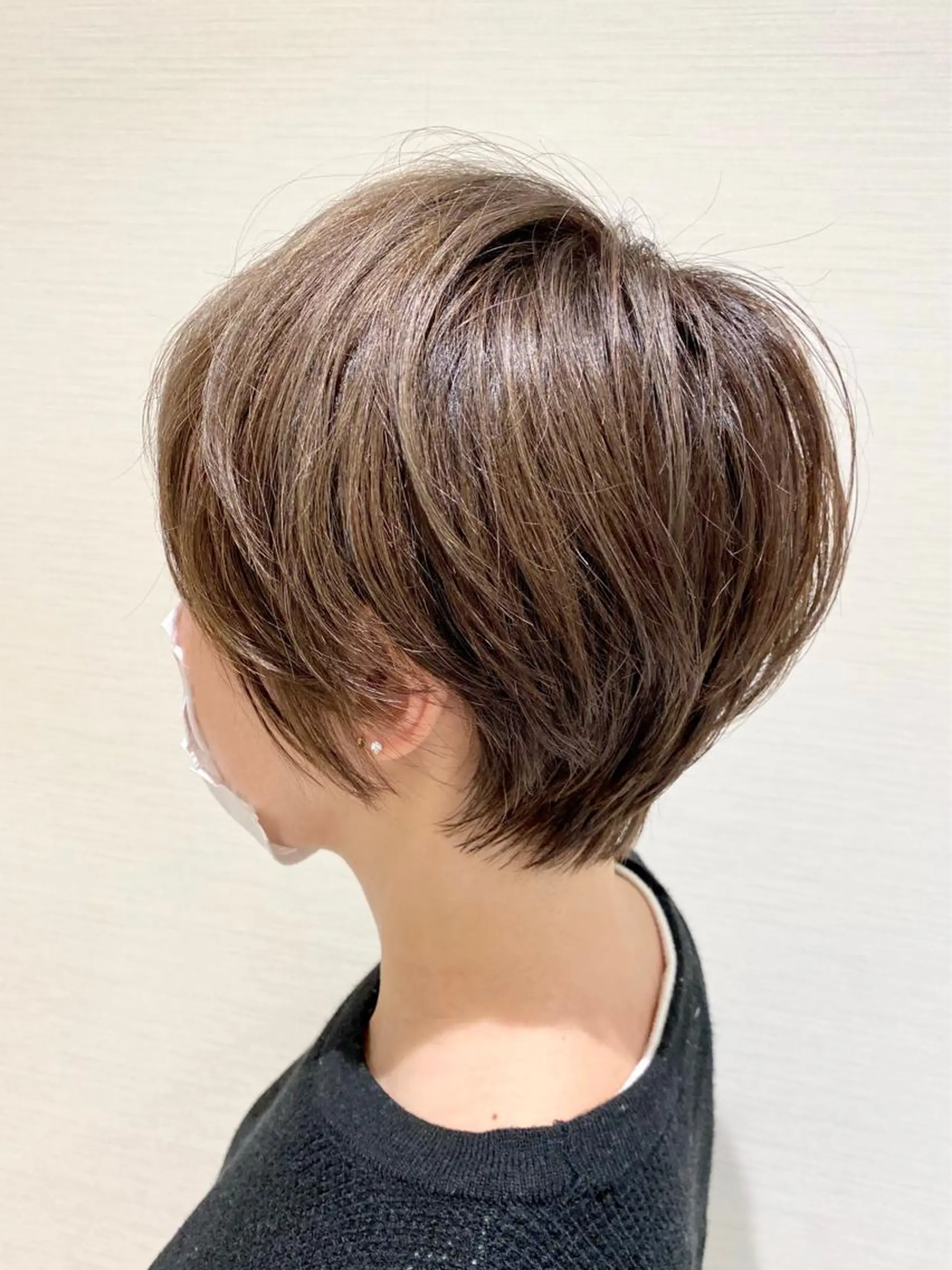 ショート カラー 横山 直輝のヘアスタイル