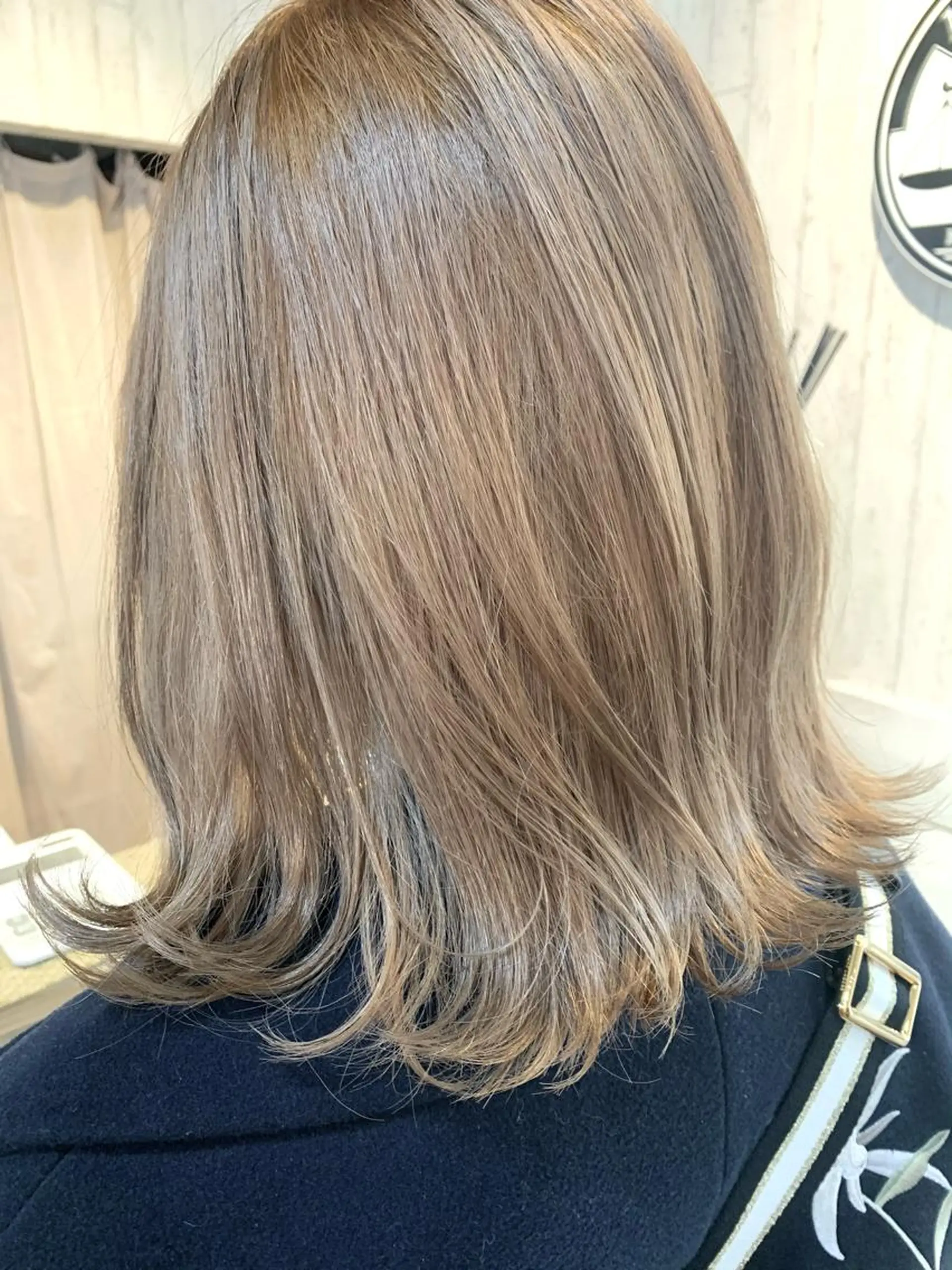 ミディアム カラー 初めてでも失敗しない 透明感カラー　Miiのヘアスタイル