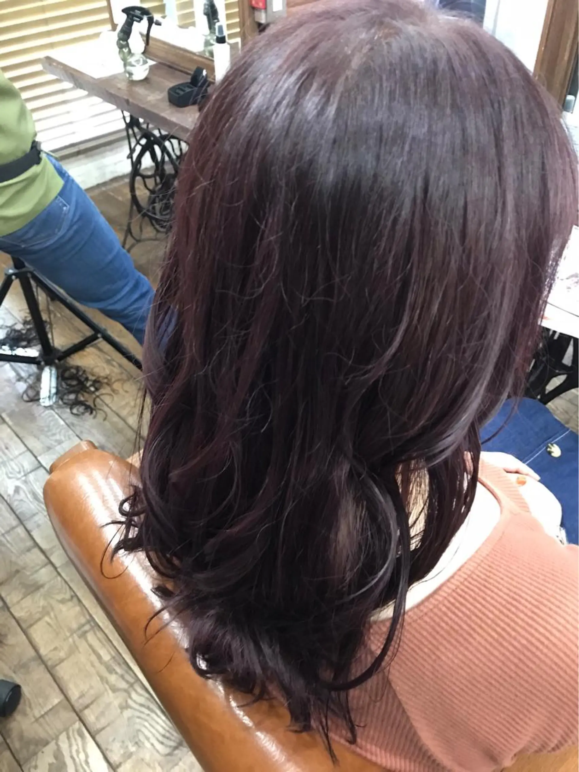 ミディアム カラー ブリーチ ラベンダーカラー ピンクカラー 佐々木 千夏のヘアスタイル