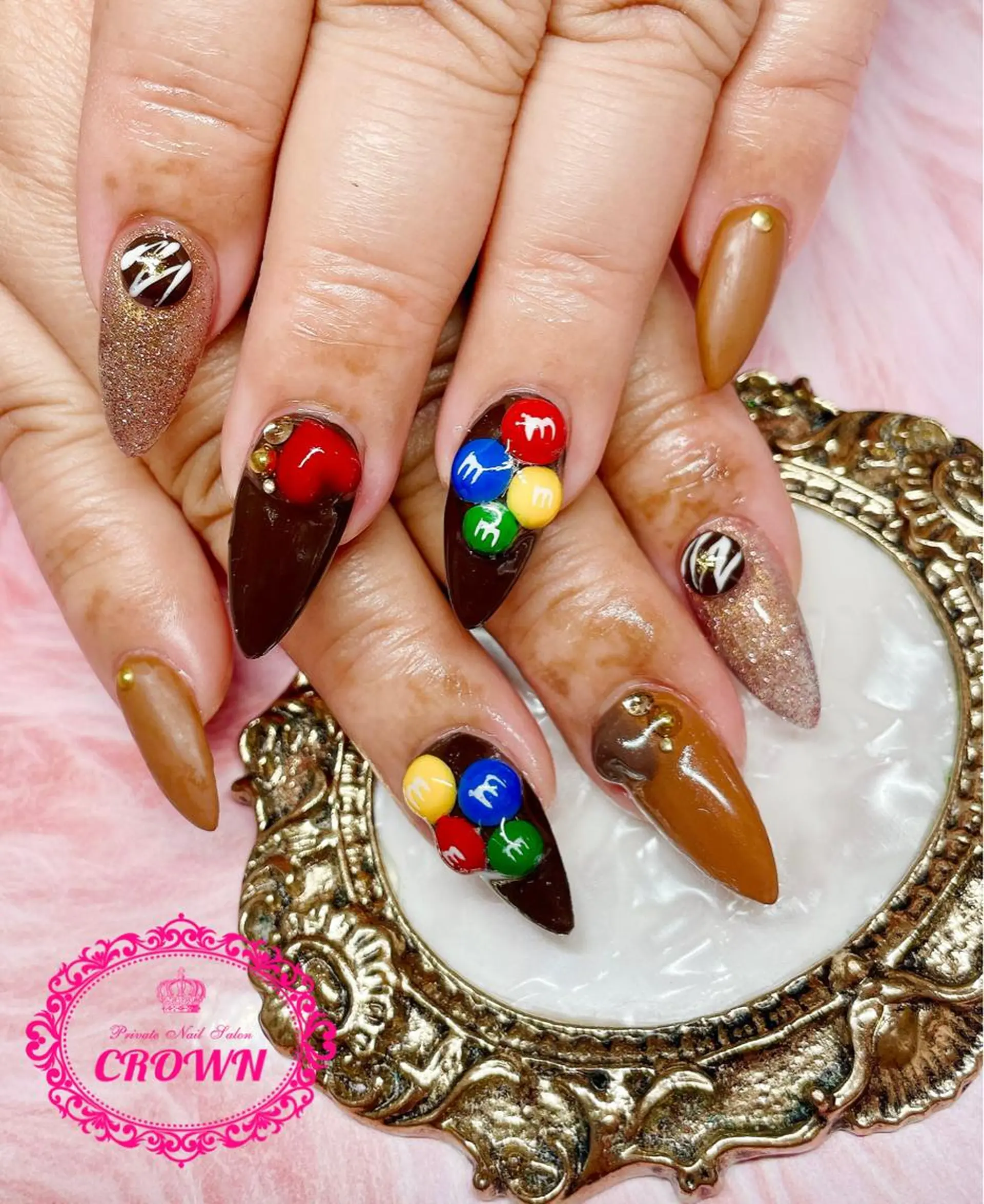 ネイル CROWN プライベートサロンのネイルデザイン