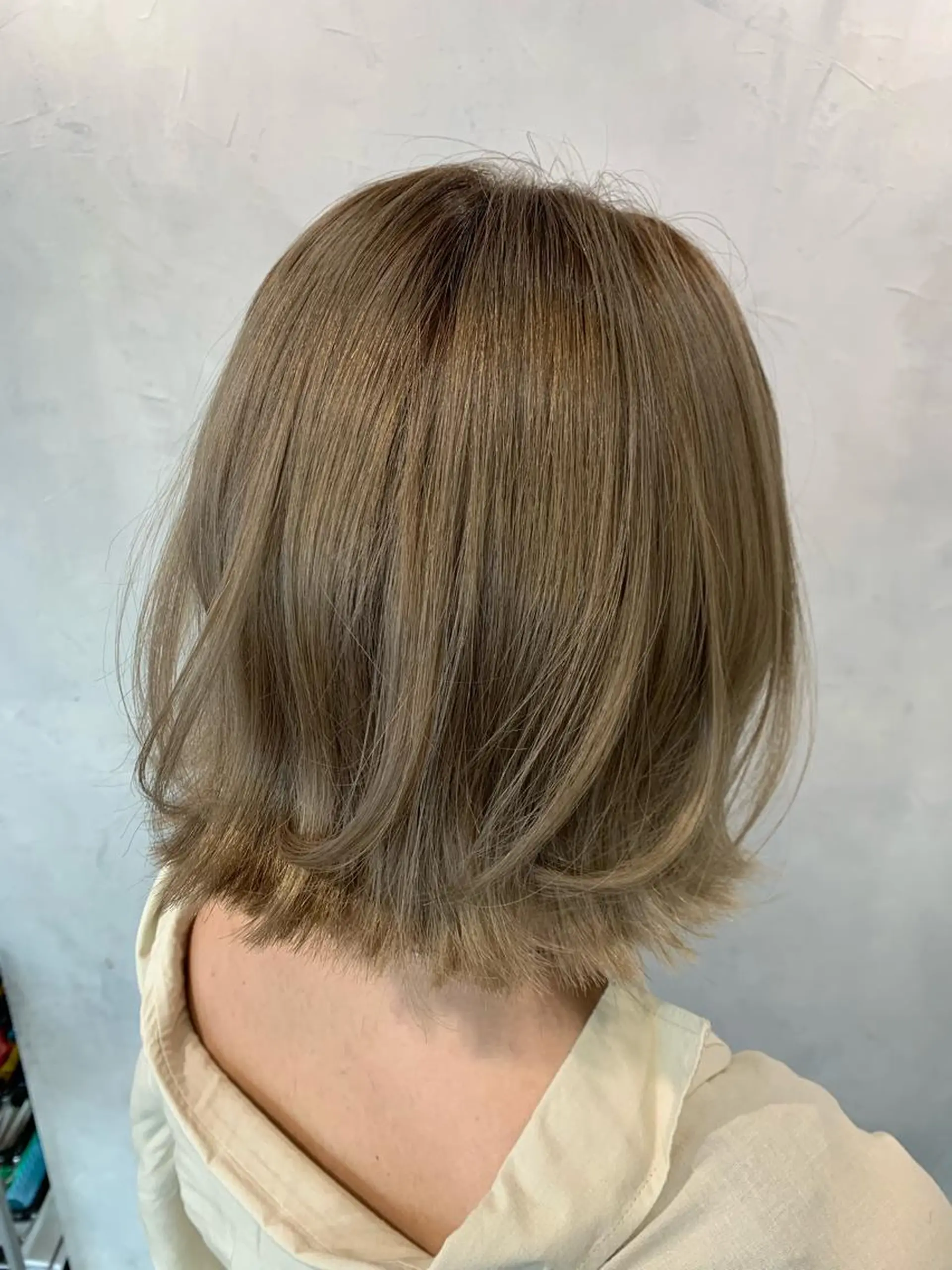 ショート カラー カット ヘアカラー トリートメント 江畑 匠 新宿三丁目 徒歩30秒⭐️のヘアスタイル