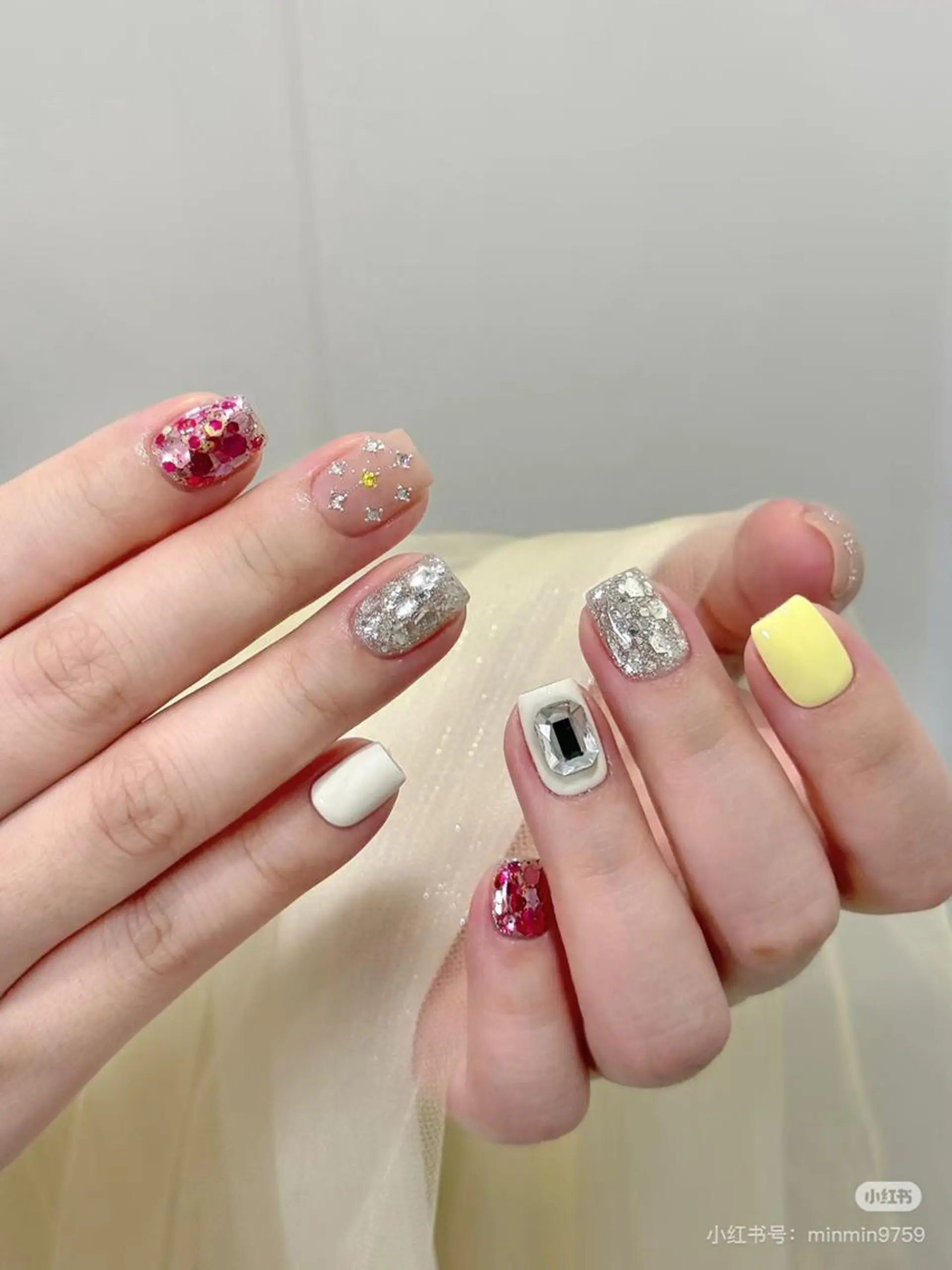 ネイル Yosora nailのネイルデザイン