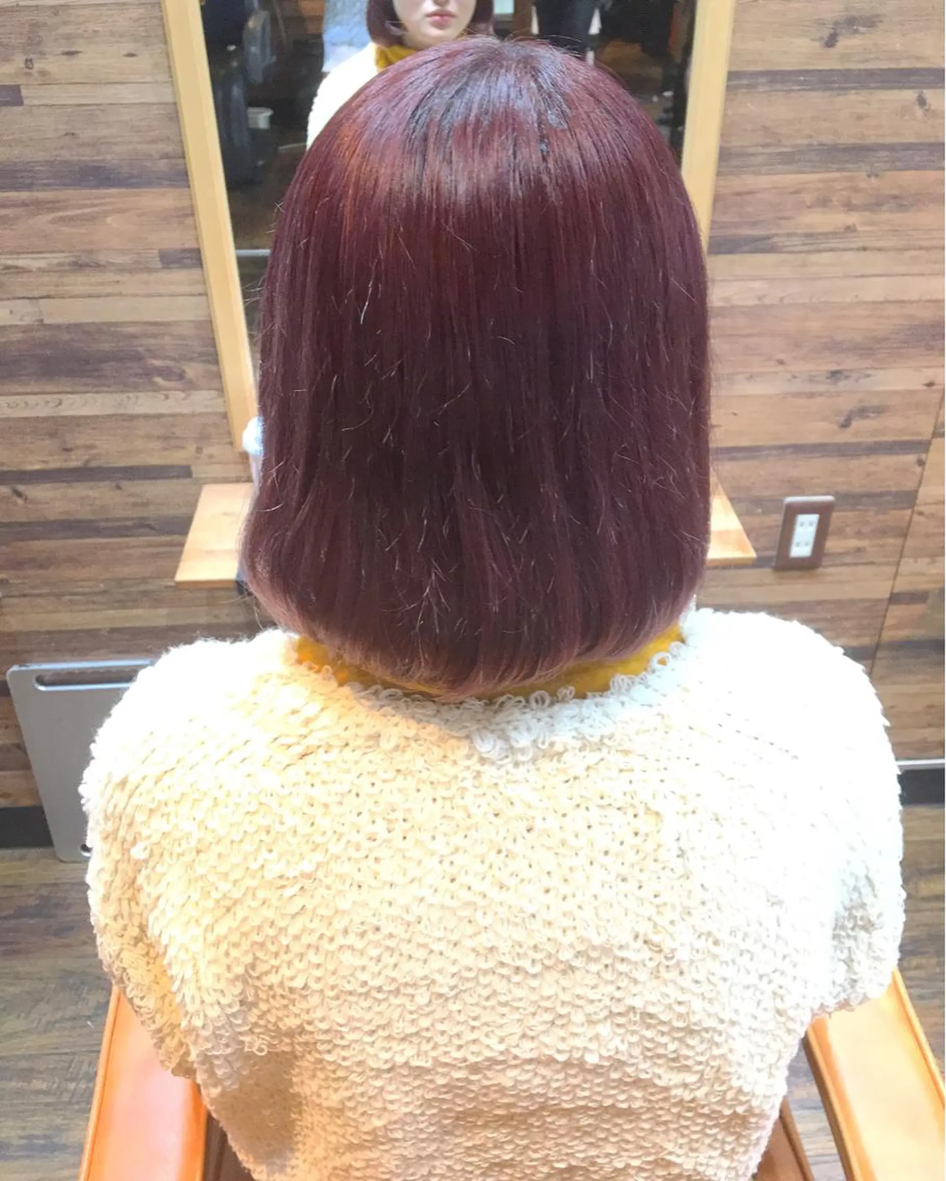 ショート カラー ブリーチ ピンクカラー レッドカラー 川名 充✂️のヘアスタイル