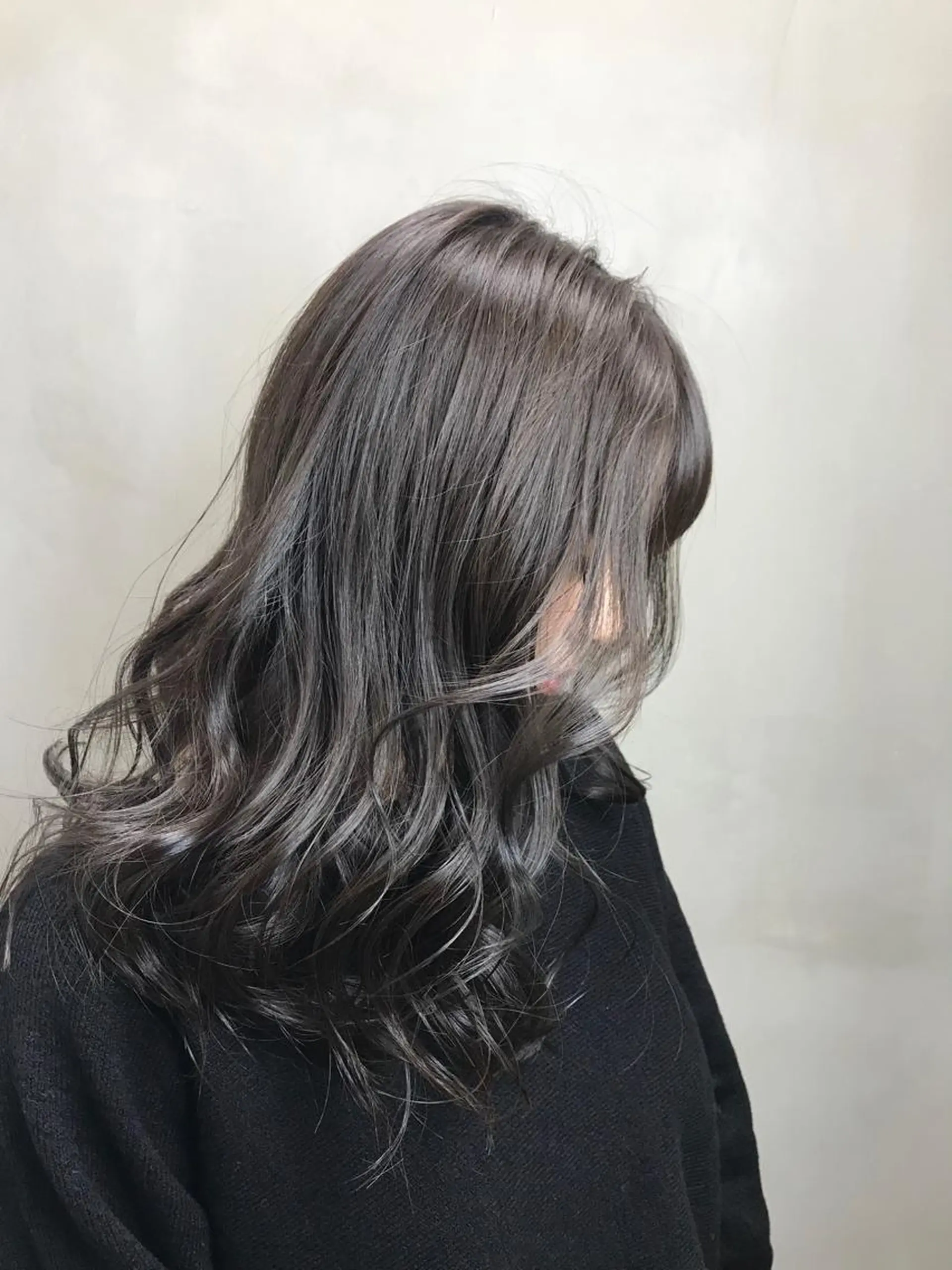 セミロング カラー アッシュ イルミナカラー オリーブアッシュ 【透明感、艶髪】西村 有司のヘアスタイル