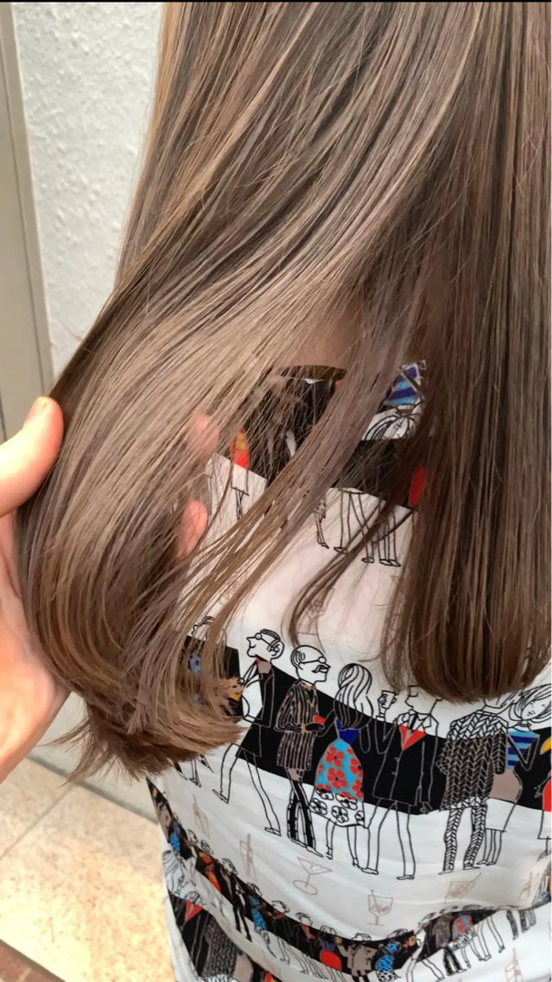 ミディアム カラー ベージュカラー ヘアカラー トリートメント よしだ とおいのヘアスタイル