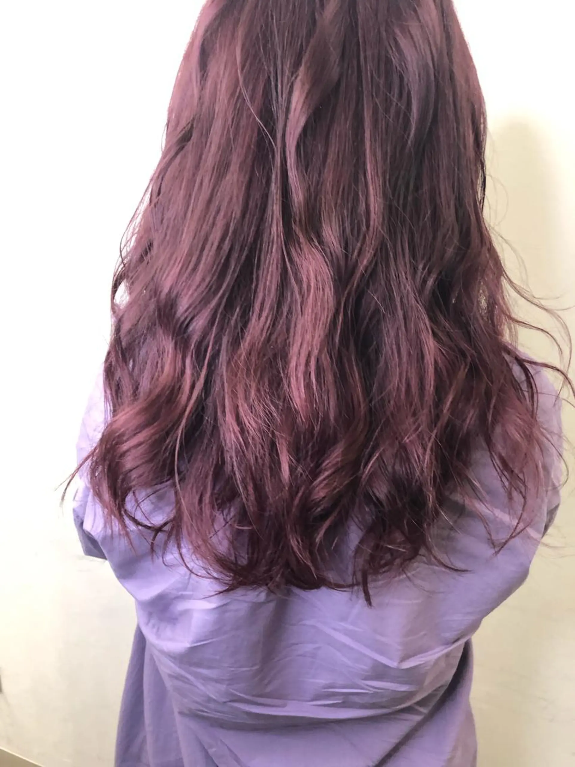 セミロング カラー ブリーチ ラベンダーカラー ピンクカラー ピンクラベンダー メンズ レイヤー ウルフ 弓木啓輔のヘアスタイル