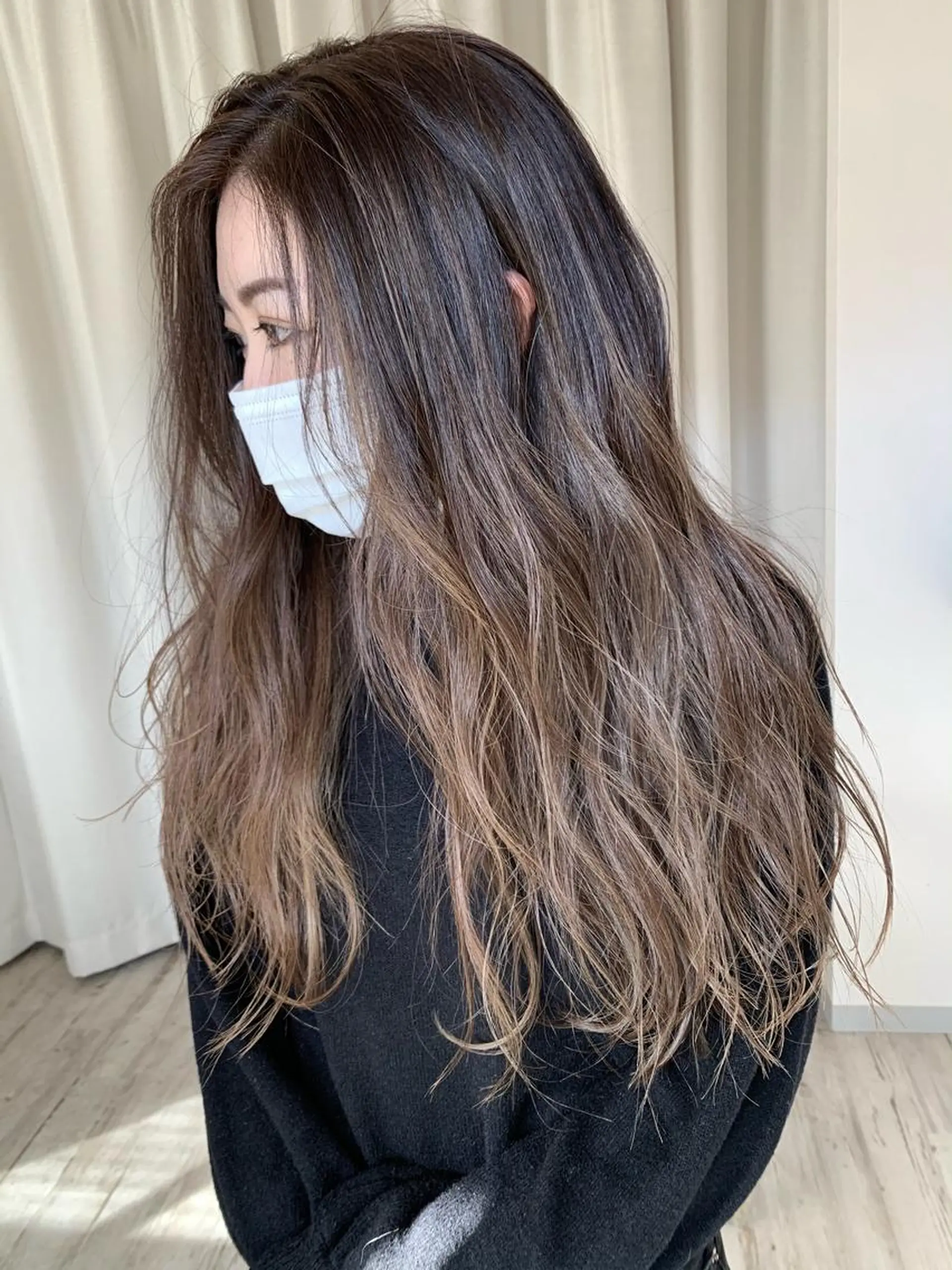 ロング ハイライト カット ヘアカラー yoshihara yuukiのヘアスタイル