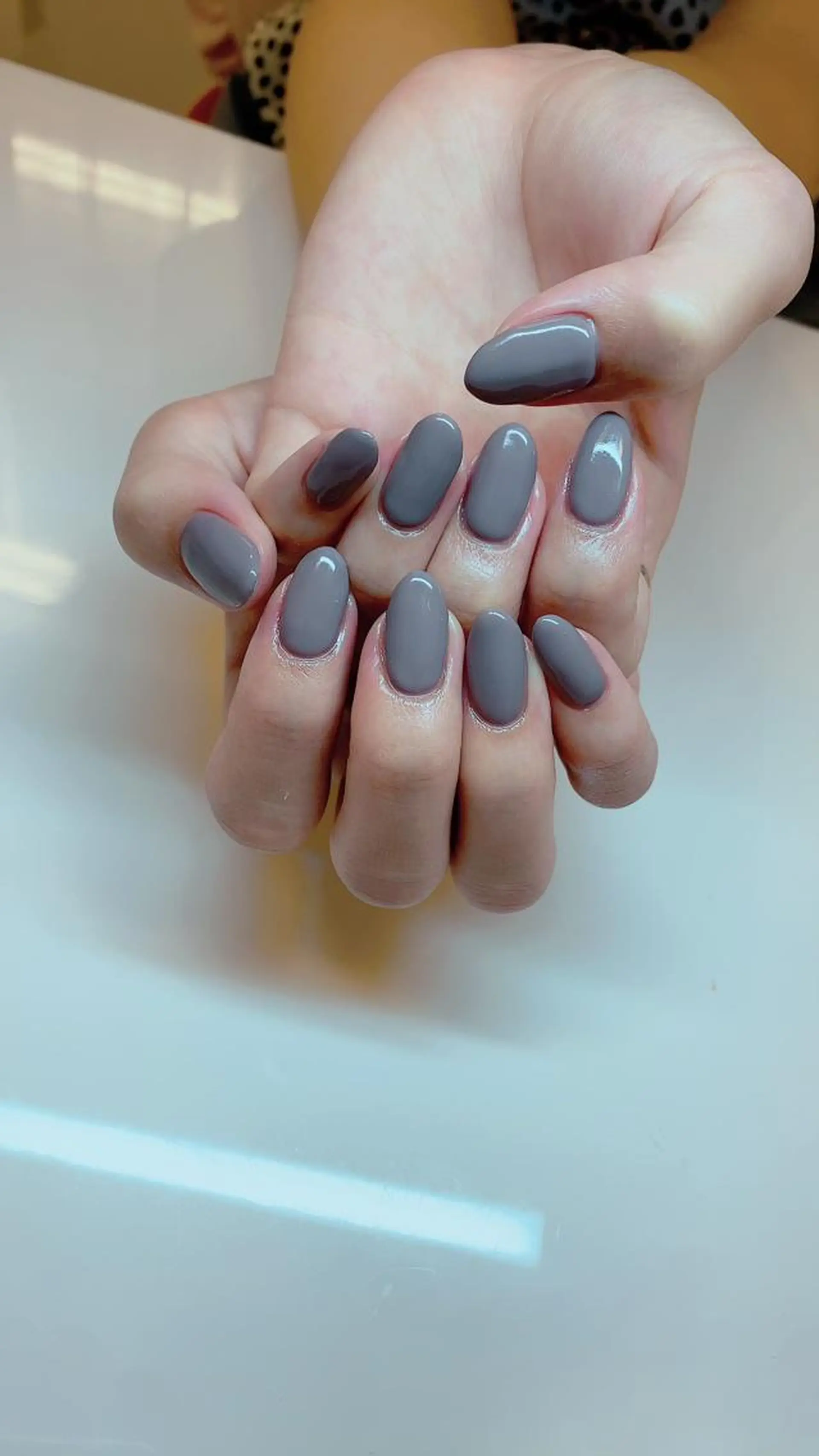 ミディアム カラー ネイル ワンカラーネイル ハンドネイル Nail_by N1のネイルデザイン
